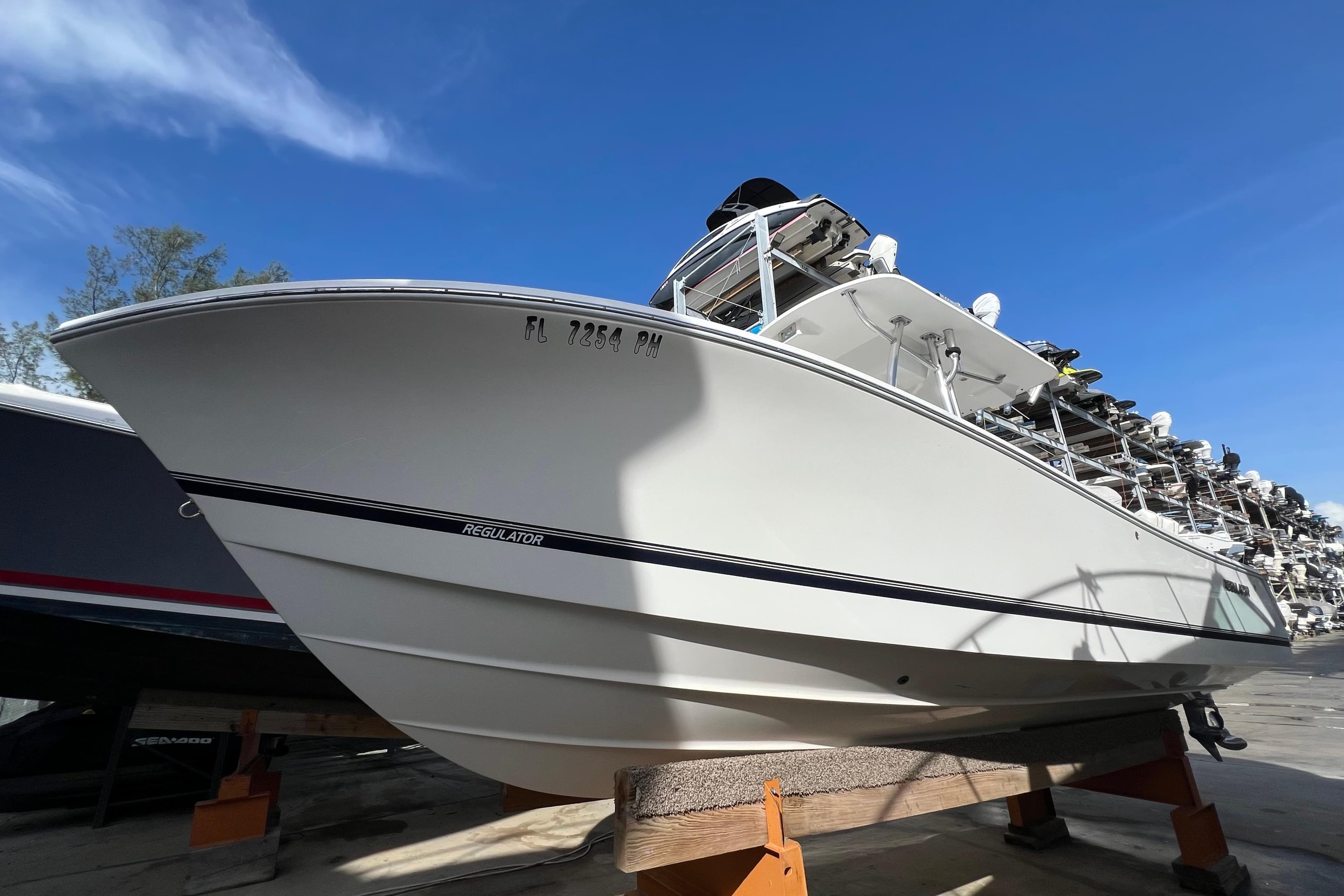 2012 Regulator 24FS zum Verkauf in Key Biscayne, Florida Center Console 2