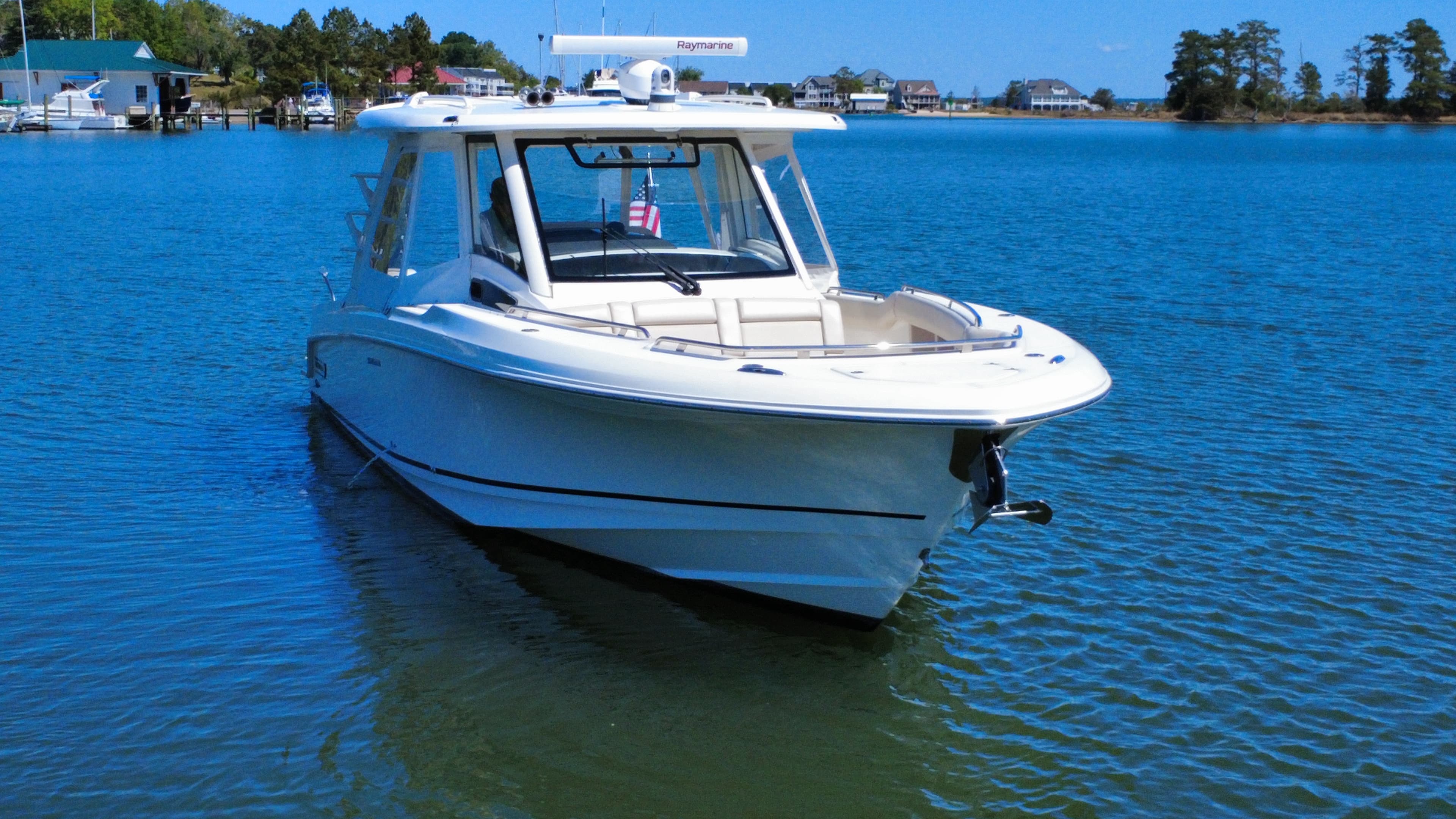 2019 Boston Whaler 350 Realm zum Verkauf in Urbanna, VA Bowrider 2