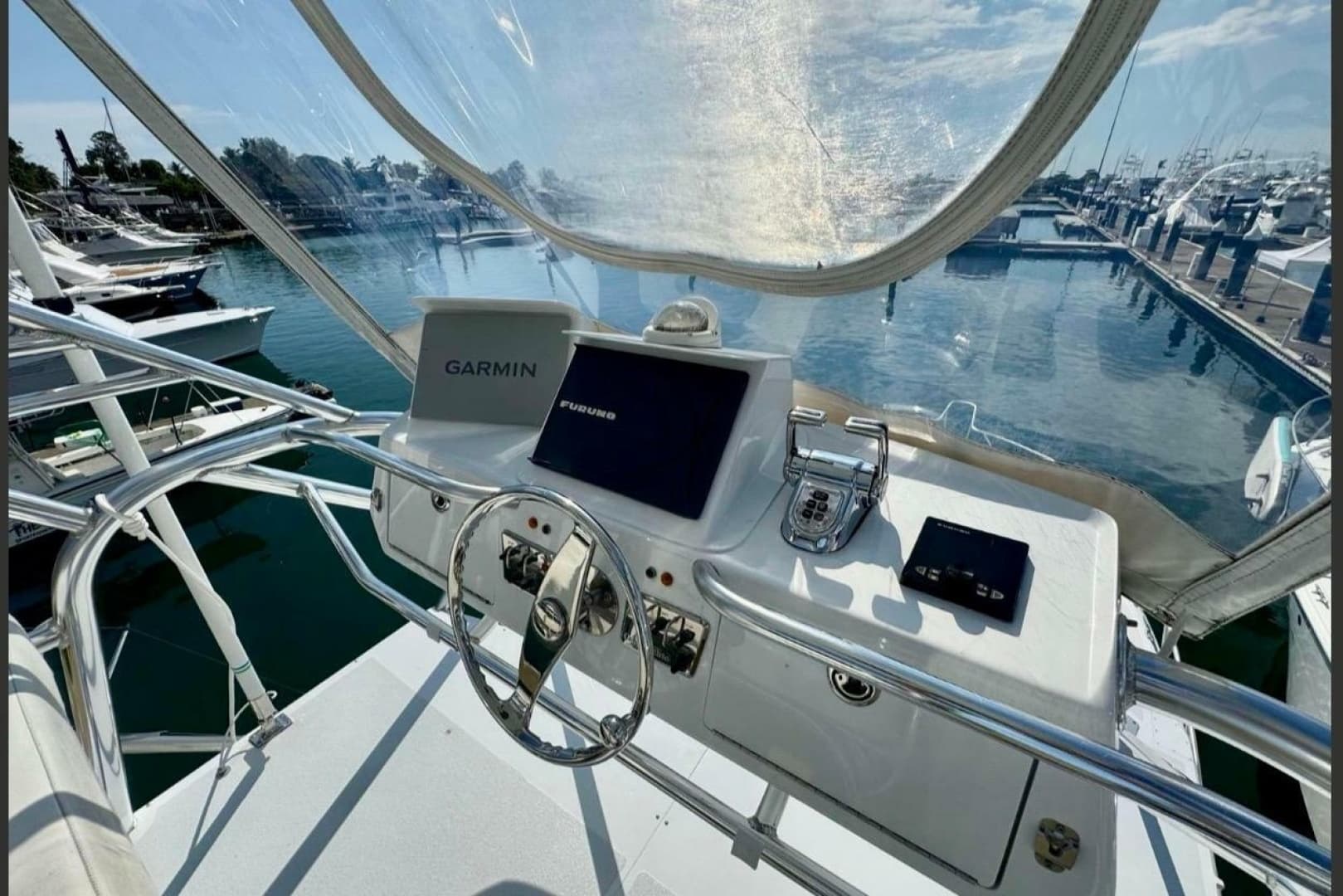 2004 CABO 40 Hardtop Express te koop in Quepos, CR Express Cruiser 5