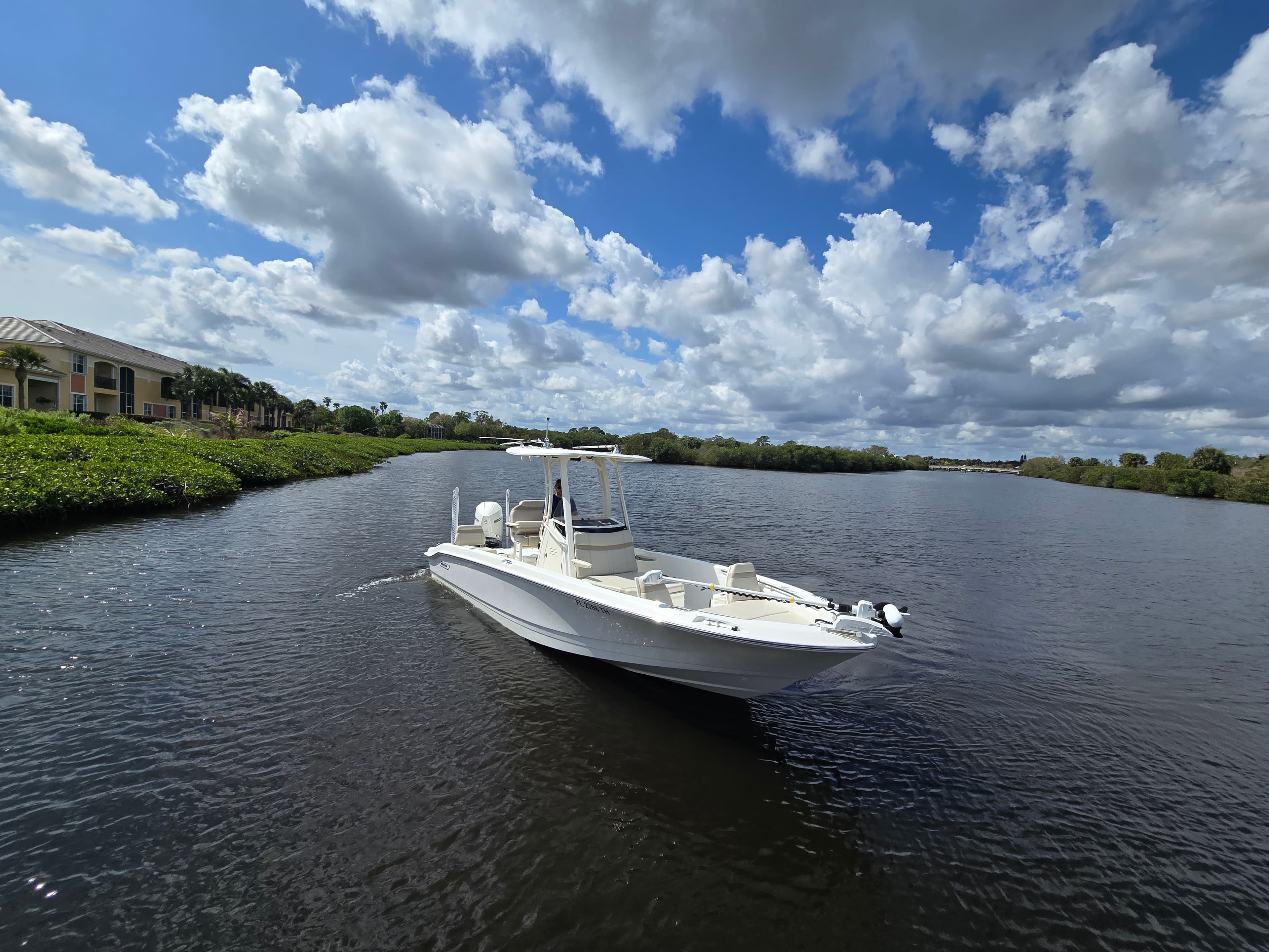 2023 Boston Whaler 250 Dauntless zum Verkauf in Stuart, Florida Center Console