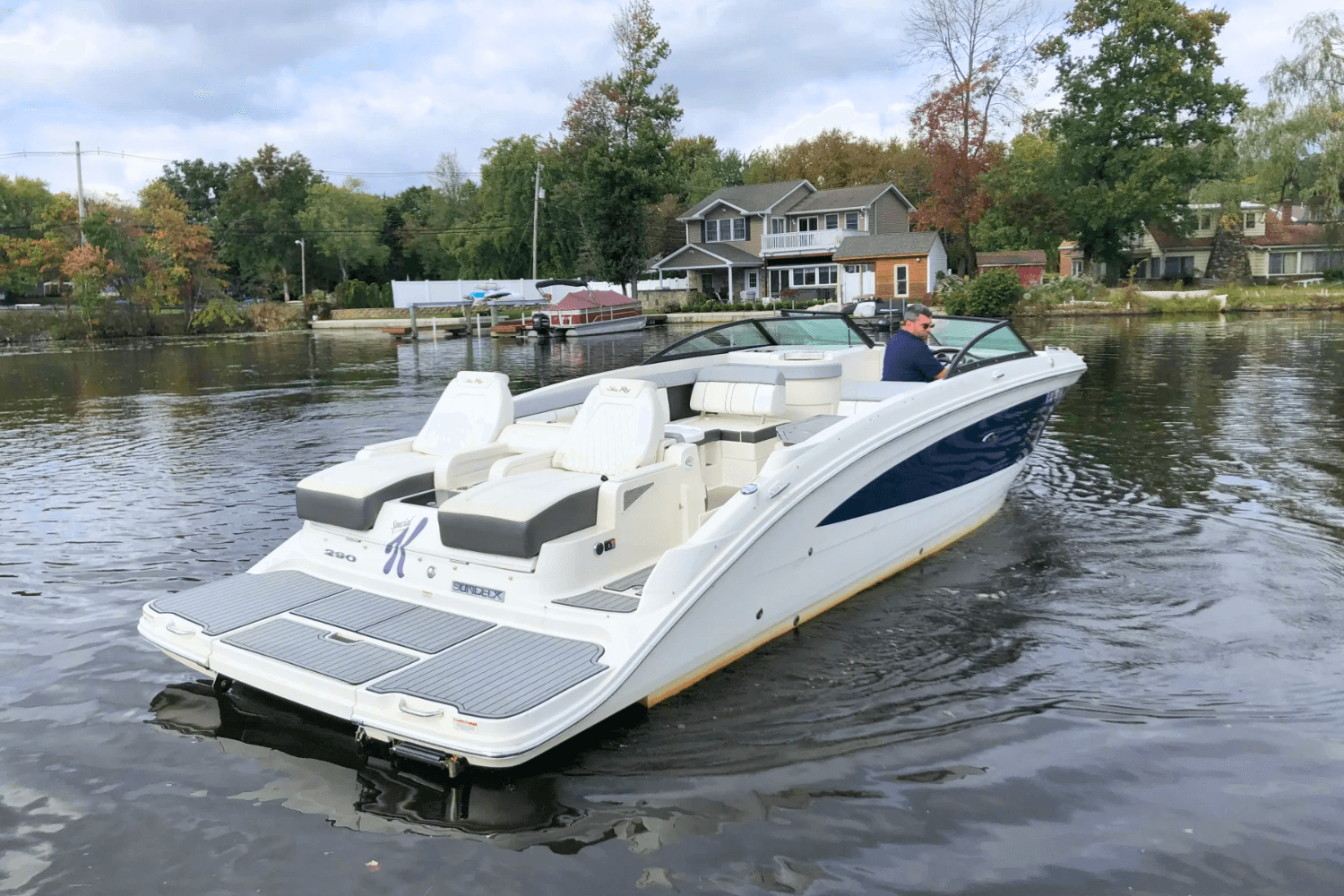 2016 Sea Ray 290 Sundeck zum Verkauf in Lake Hopatcong, NJ Runabout 3
