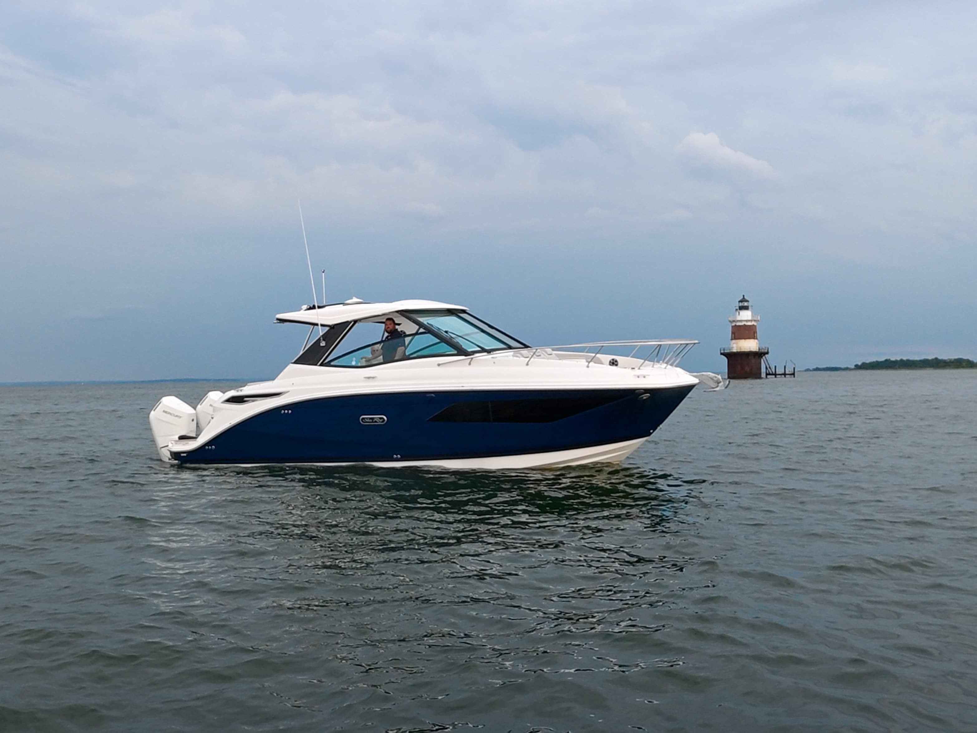 2026 Sea Ray Sundancer 320 Outboard for Sale in Norwalk, Connecticut Express Cruiser