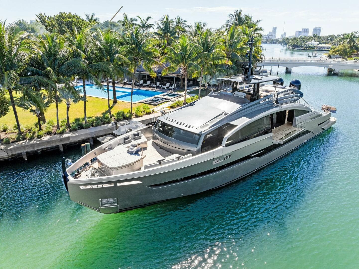 2023 Pershing GTX116 zum Verkauf in Miami, Florida Flybridge 3
