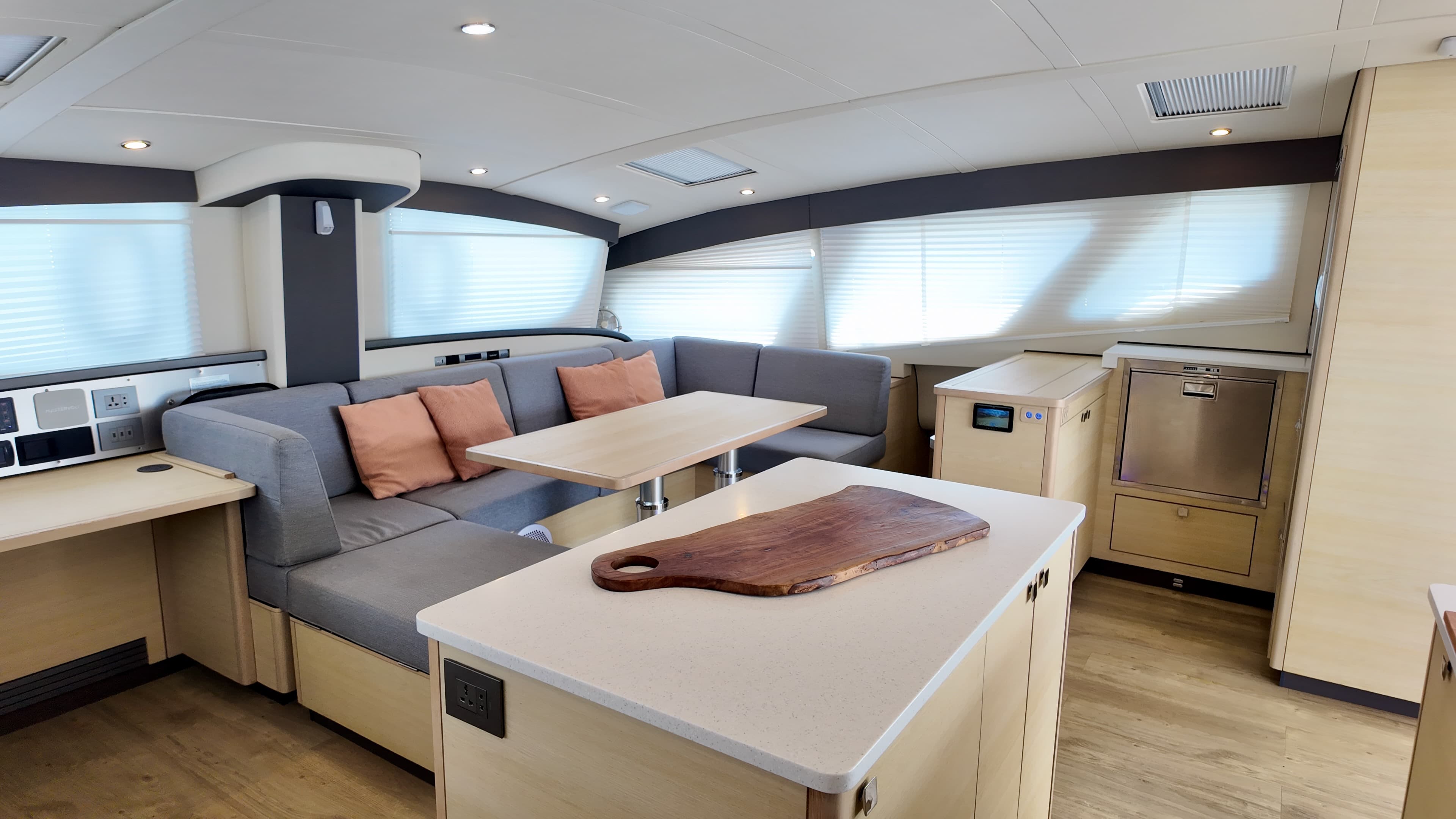2023 Xquisite Yachts X5 Plus ausgestellt in Santa Marta, CO Multi-Hull 5