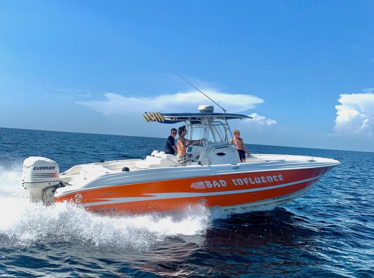 2002 Wellcraft 32 Scarab Sport te koop in Port Richey, Florida Center Console 4