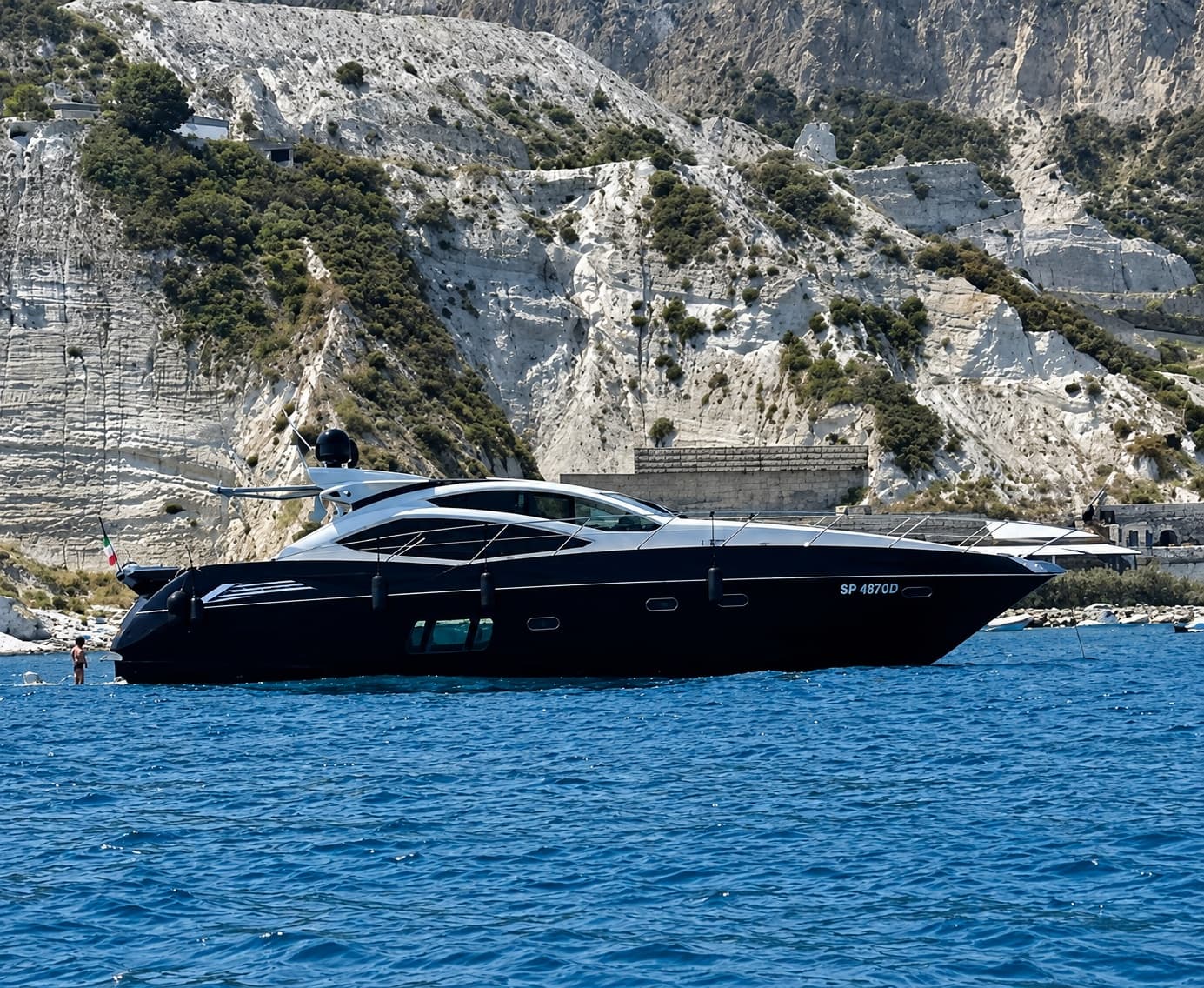 2009 Sunseeker Predator 64 a la venta en Naples, IT Motor Yacht 3