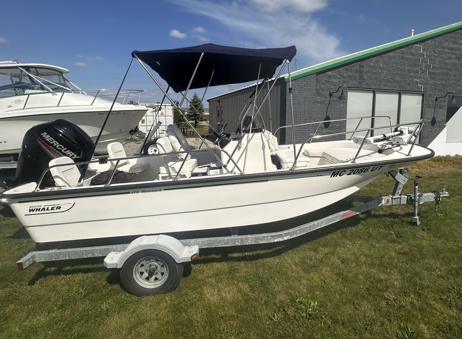 2015 Boston Whaler 170 Montauk zum Verkauf in Traverse City, Michigan Center Console