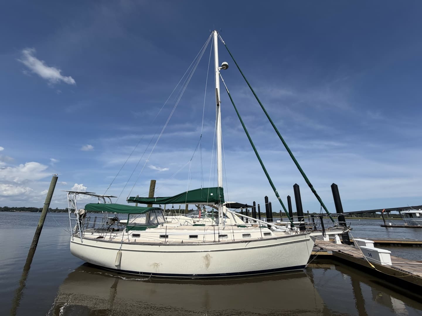 1986 Island Packet Yachts 38 for Sale in Charleston, South Carolina Cutter