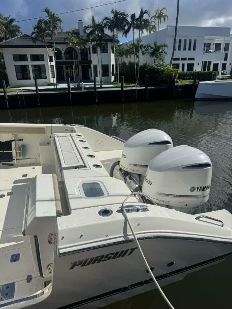 2020 Pursuit S 328 for Sale in Fort Lauderdale, Florida Center Console 5