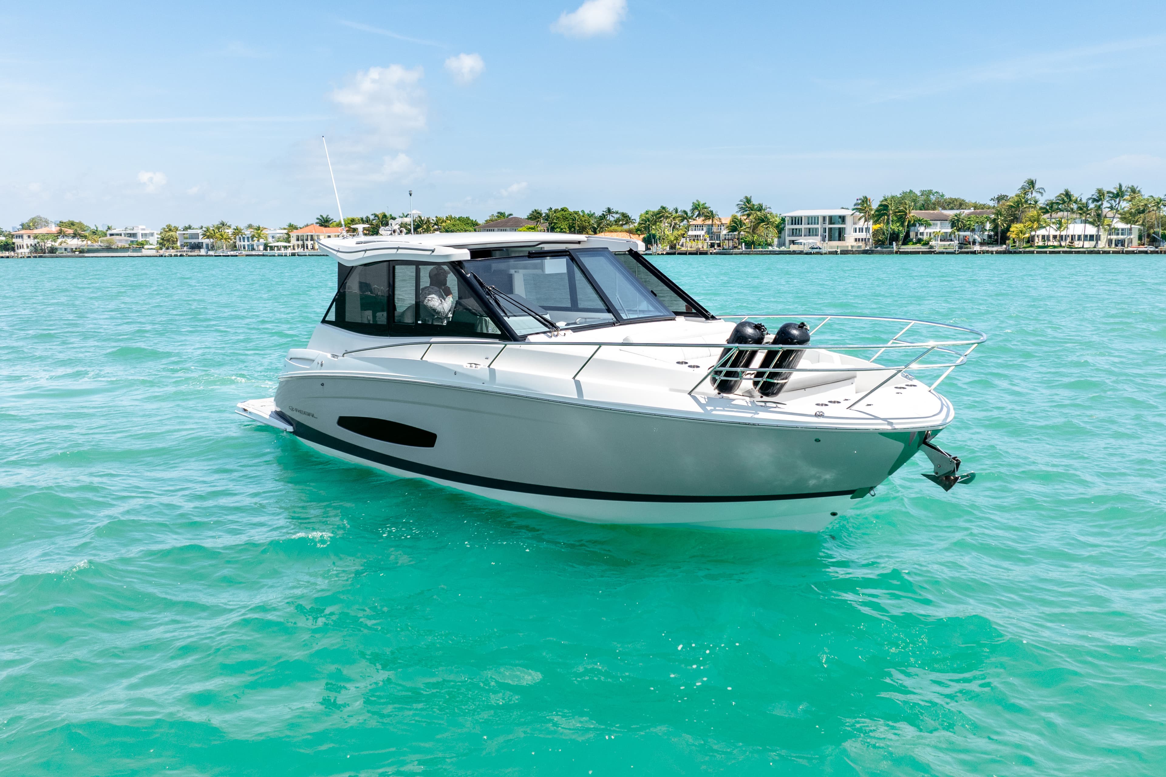 2022 Regal 36 Grande Coupe for Sale in North Miami, Florida Motor Yacht