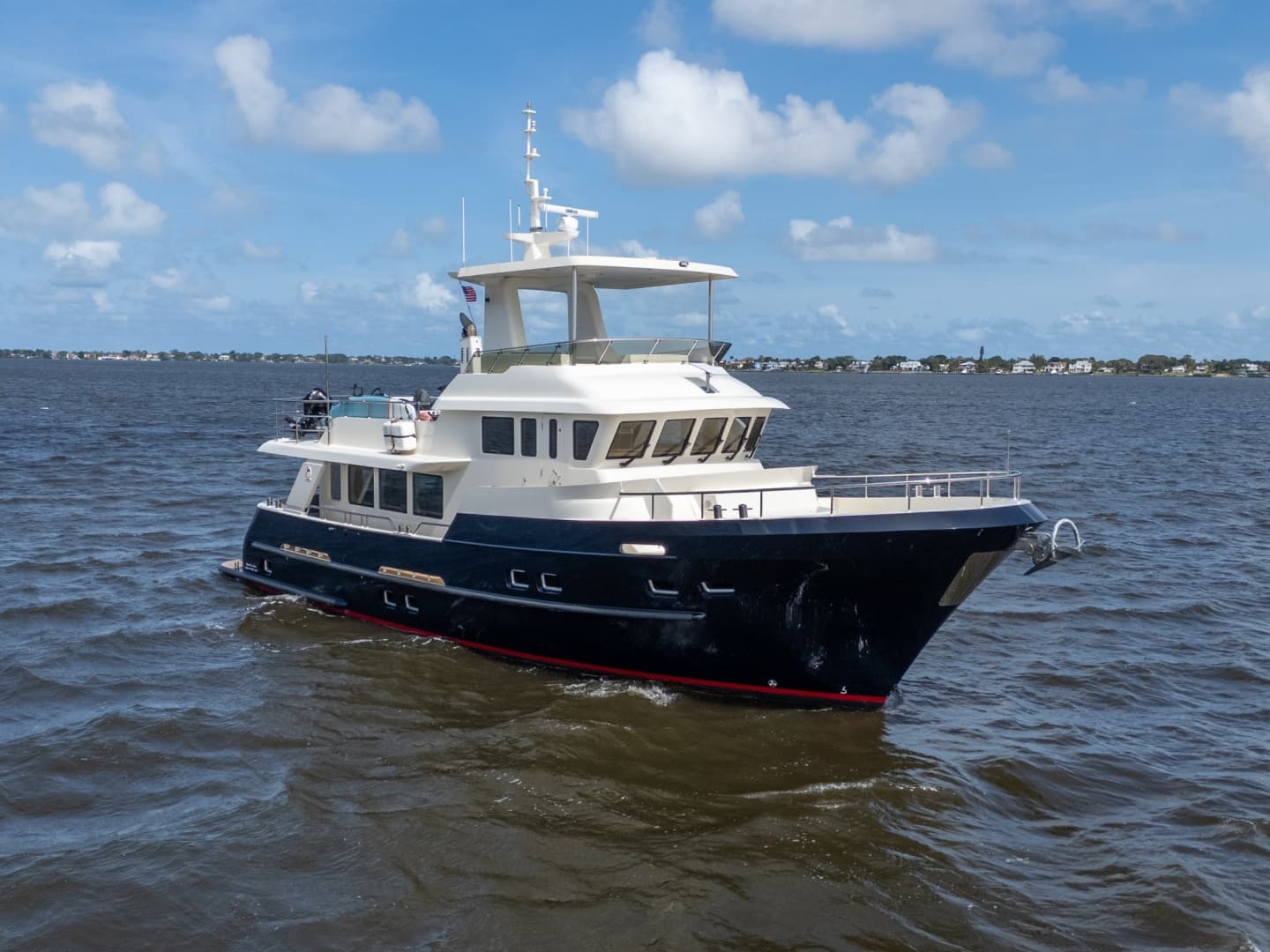 2022 De Alm Delfino 64 in vendita a Stuart, Florida Explorer Yachts