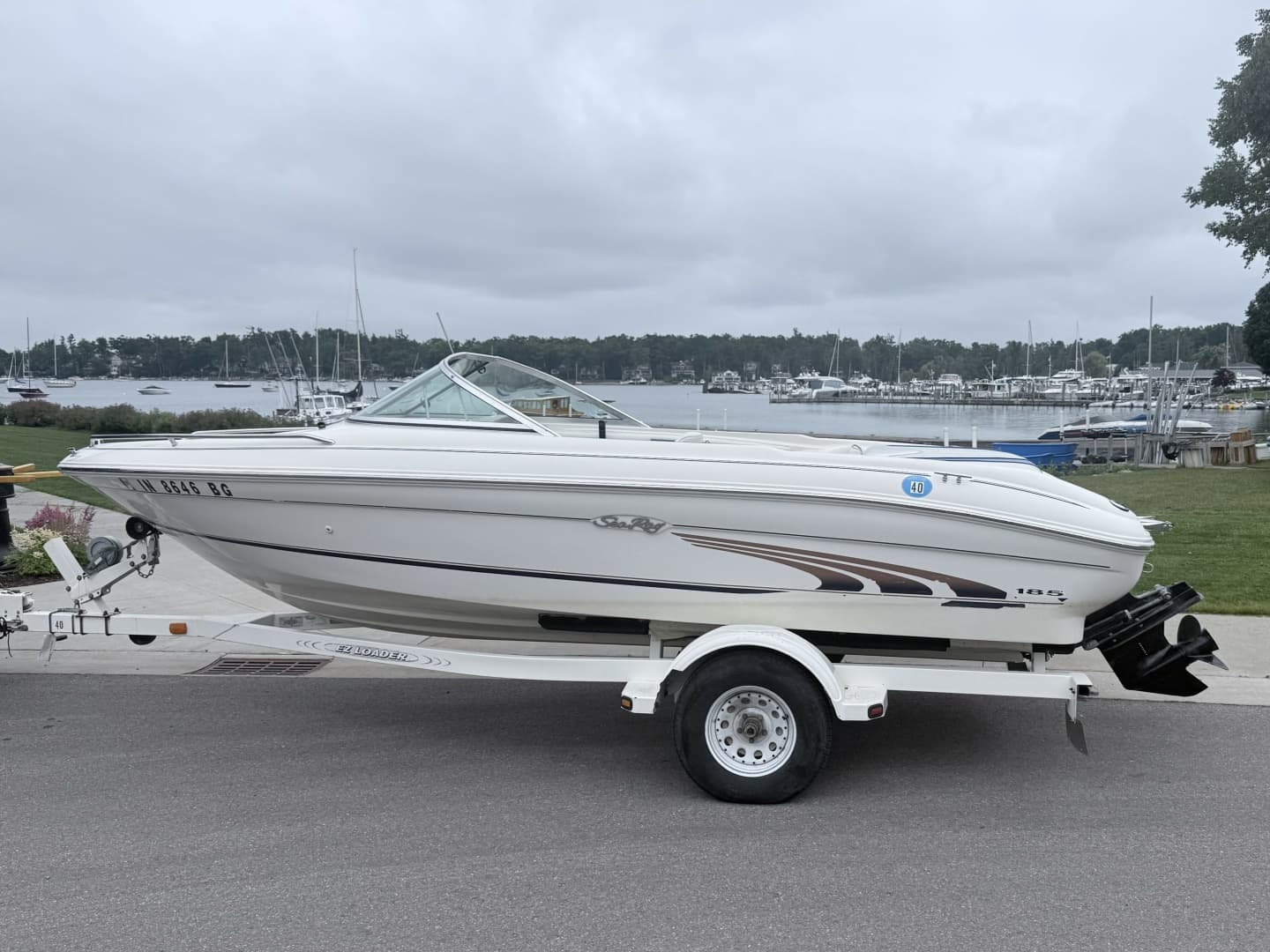 1997 Sea Ray 185 Bow Rider a la venta en Harbor Springs, Michigan Bowrider