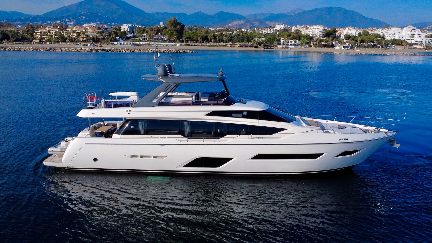 2019 Ferretti Yachts 780 for Sale in Málaga, ES Flybridge