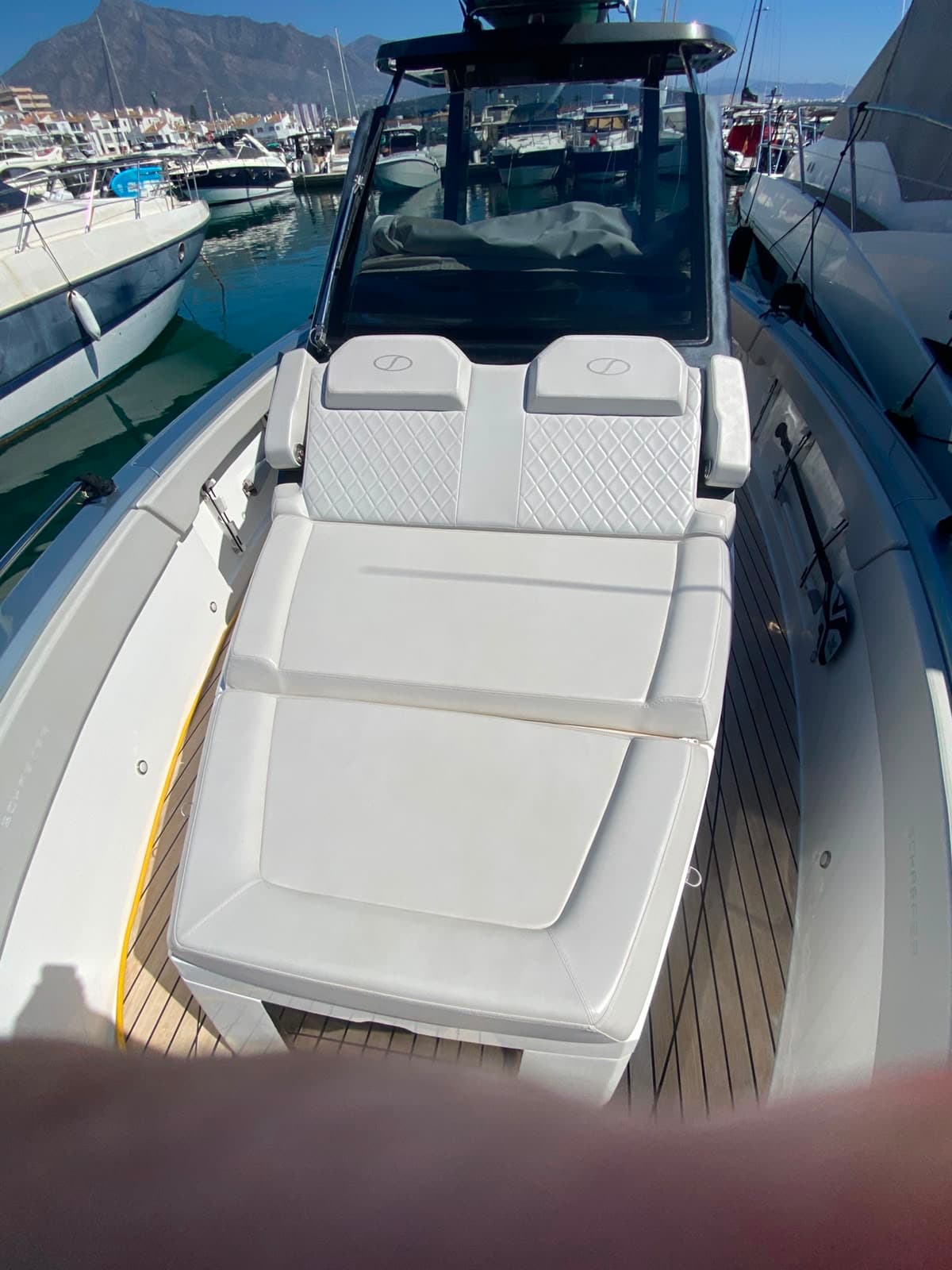 2024 Schaefer Yachts V33 zum Verkauf in Marbella, ES Center Console 2