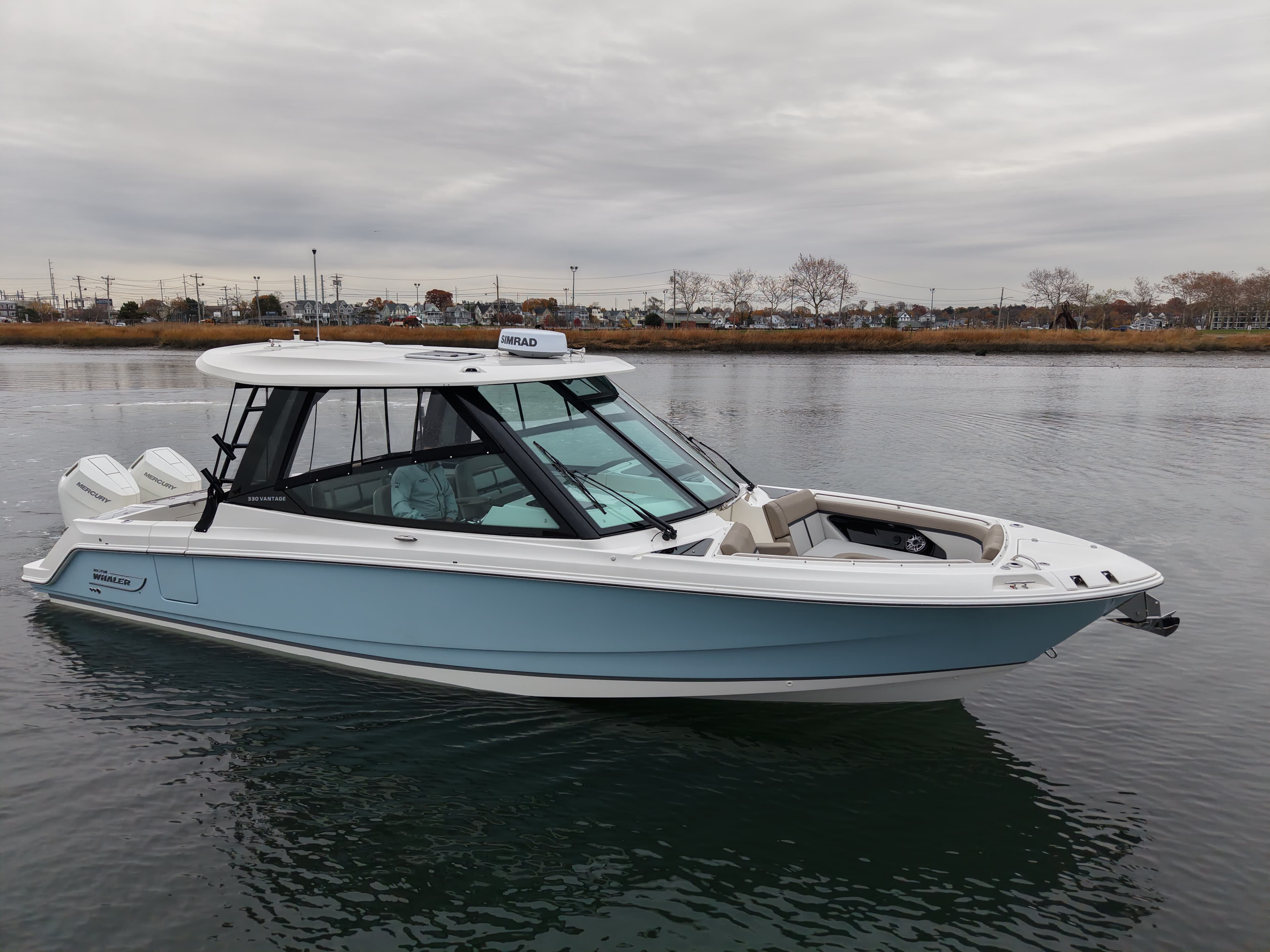 2026 Boston Whaler 330 Vantage zum Verkauf in Norwalk, Connecticut Dual Console 4