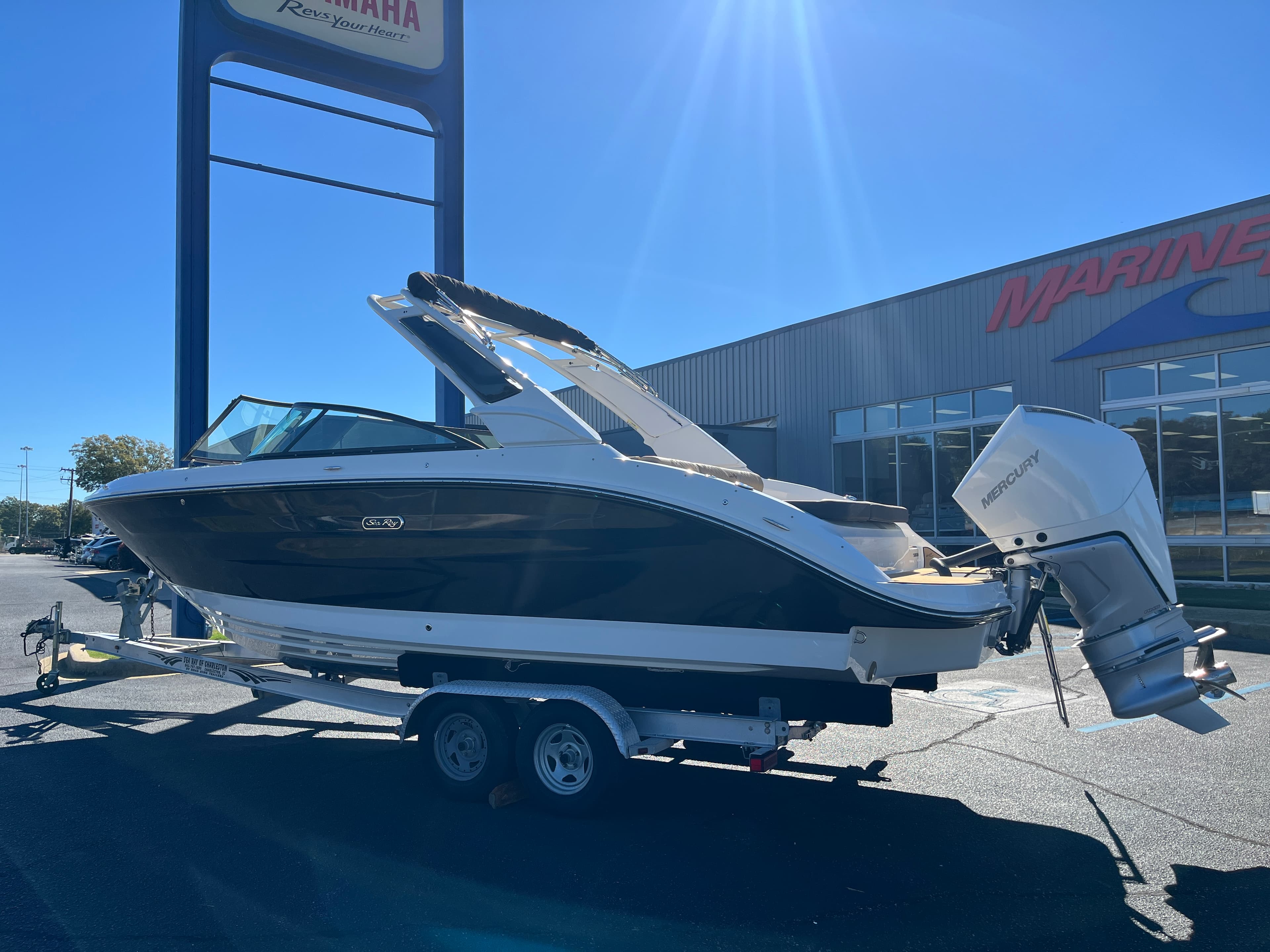 2026 Sea Ray SDX 250 Outboard for Sale in Greenville, SC Bowrider 3