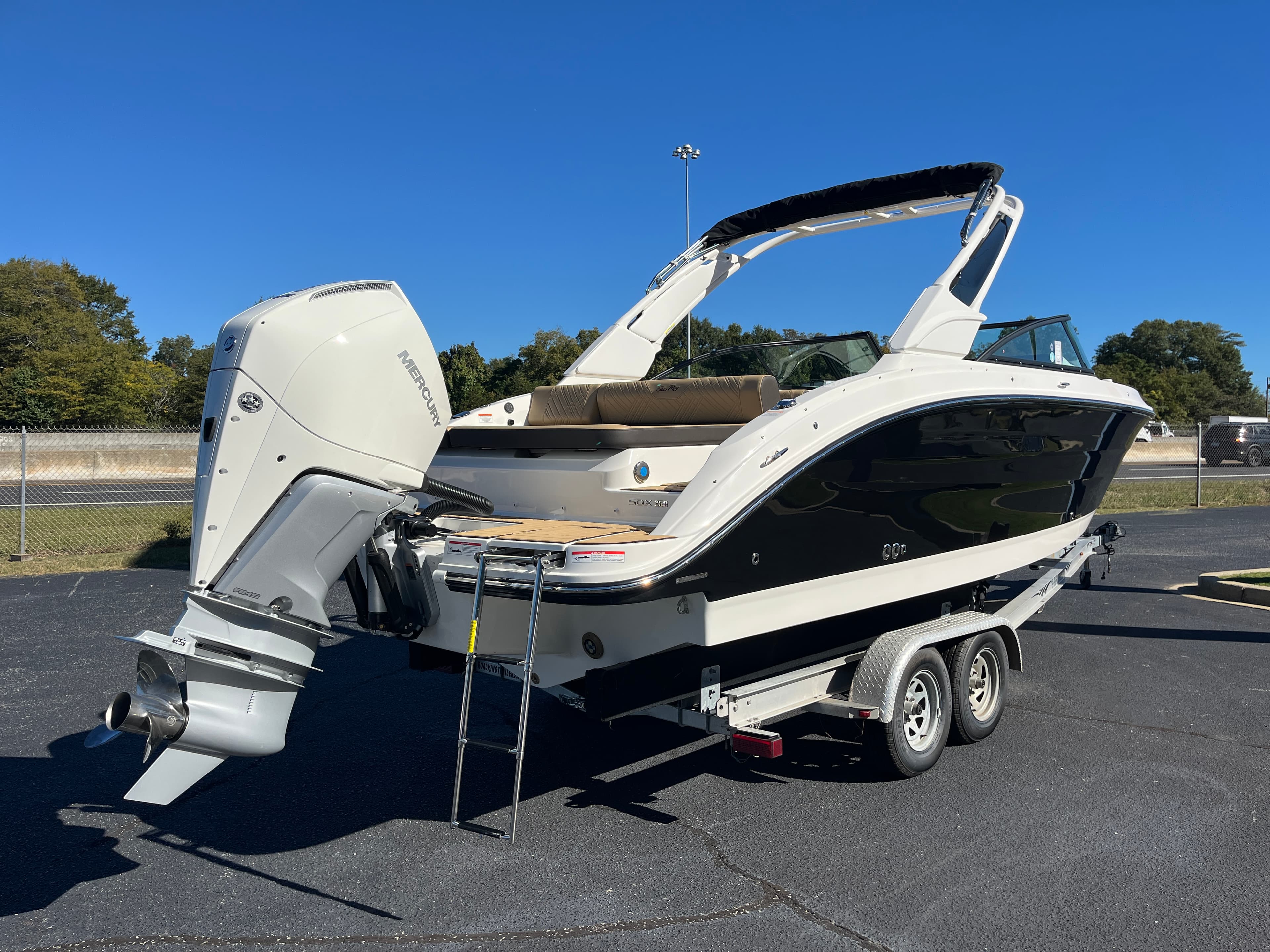 2026 Sea Ray SDX 250 Outboard for Sale in Greenville, SC Bowrider 5