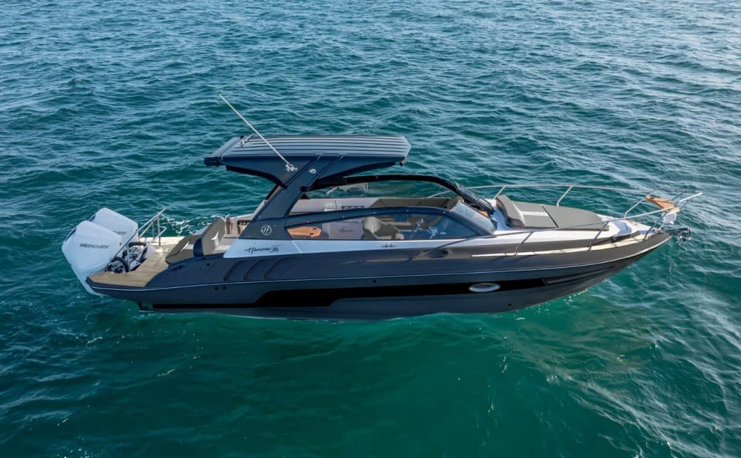 2027 Hanover Yachts 305 for Sale in Fort Lauderdale, Florida Express Cruiser