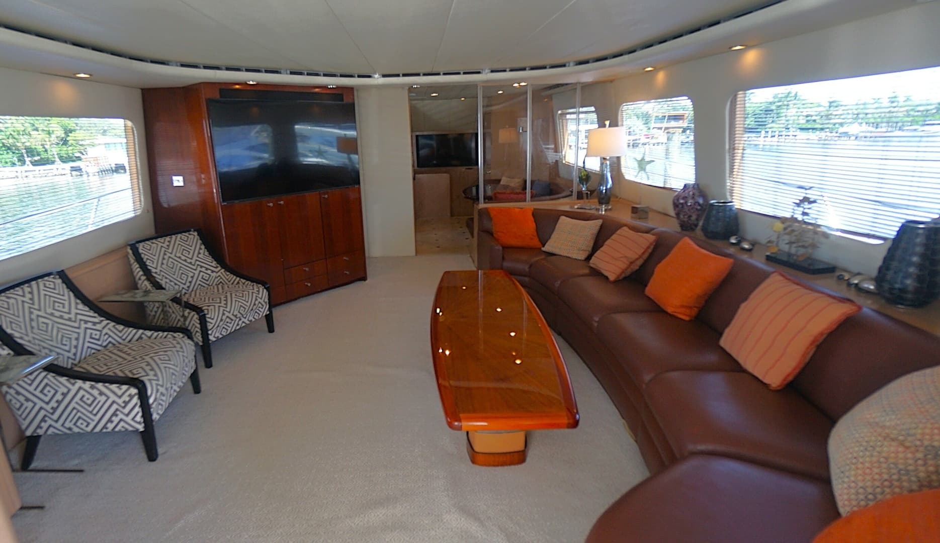 1996 Hatteras 92' zum Verkauf in Miami, Florida Motor Yacht 4