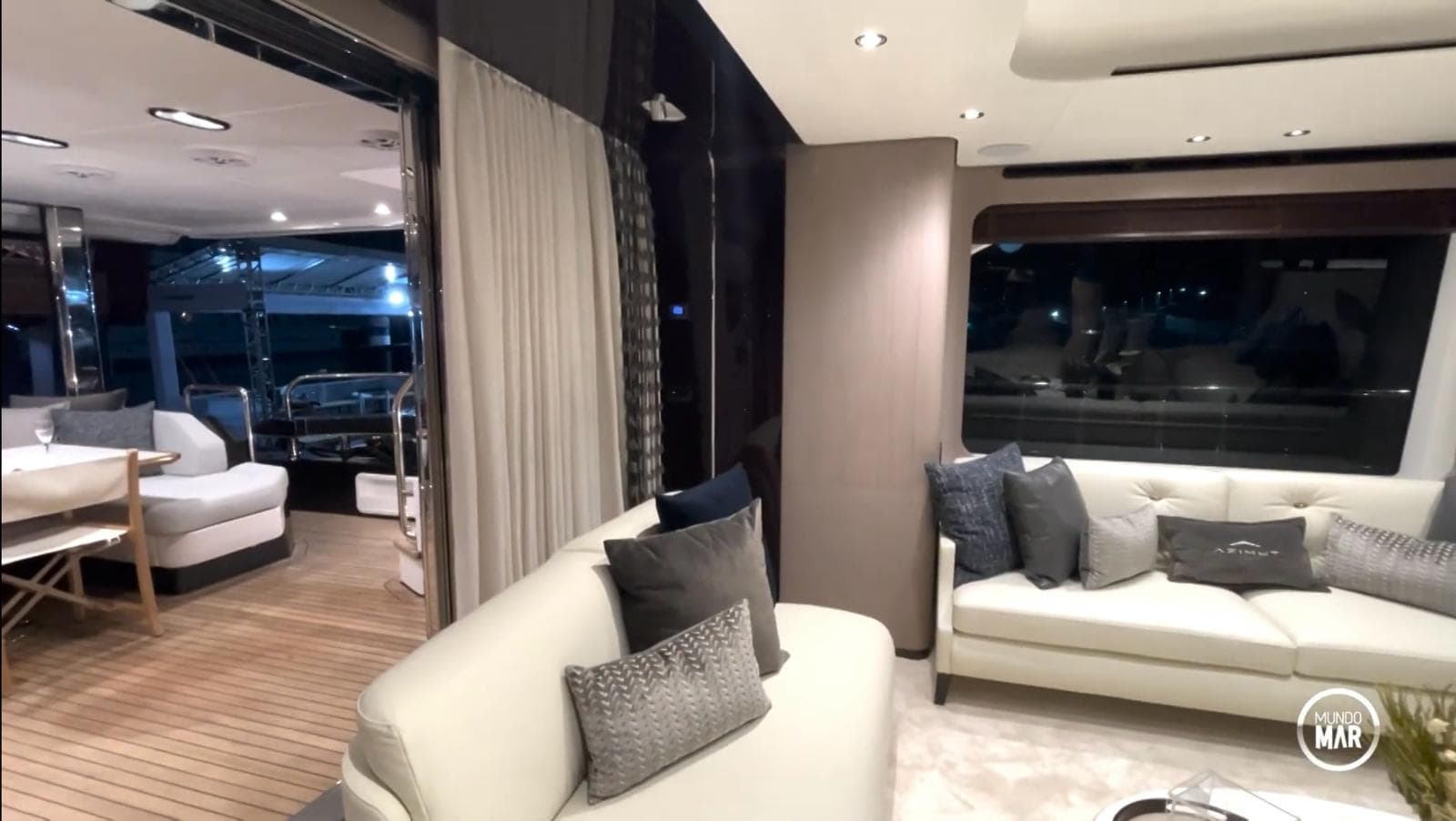 2022 Azimut Grande 27M for Sale in Varazze, IT Flybridge 3