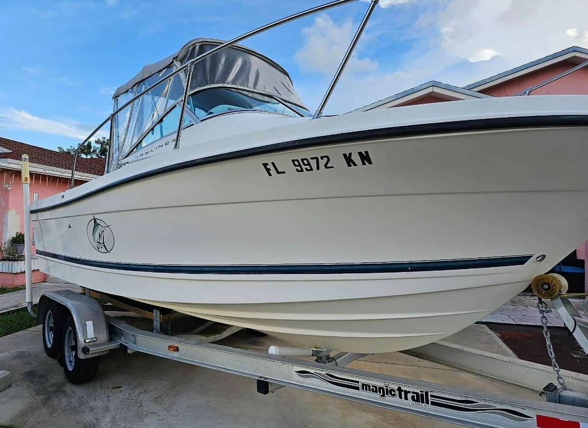 1999 Bayliner Trophy zum Verkauf in Miami, Florida Cuddy Cabin