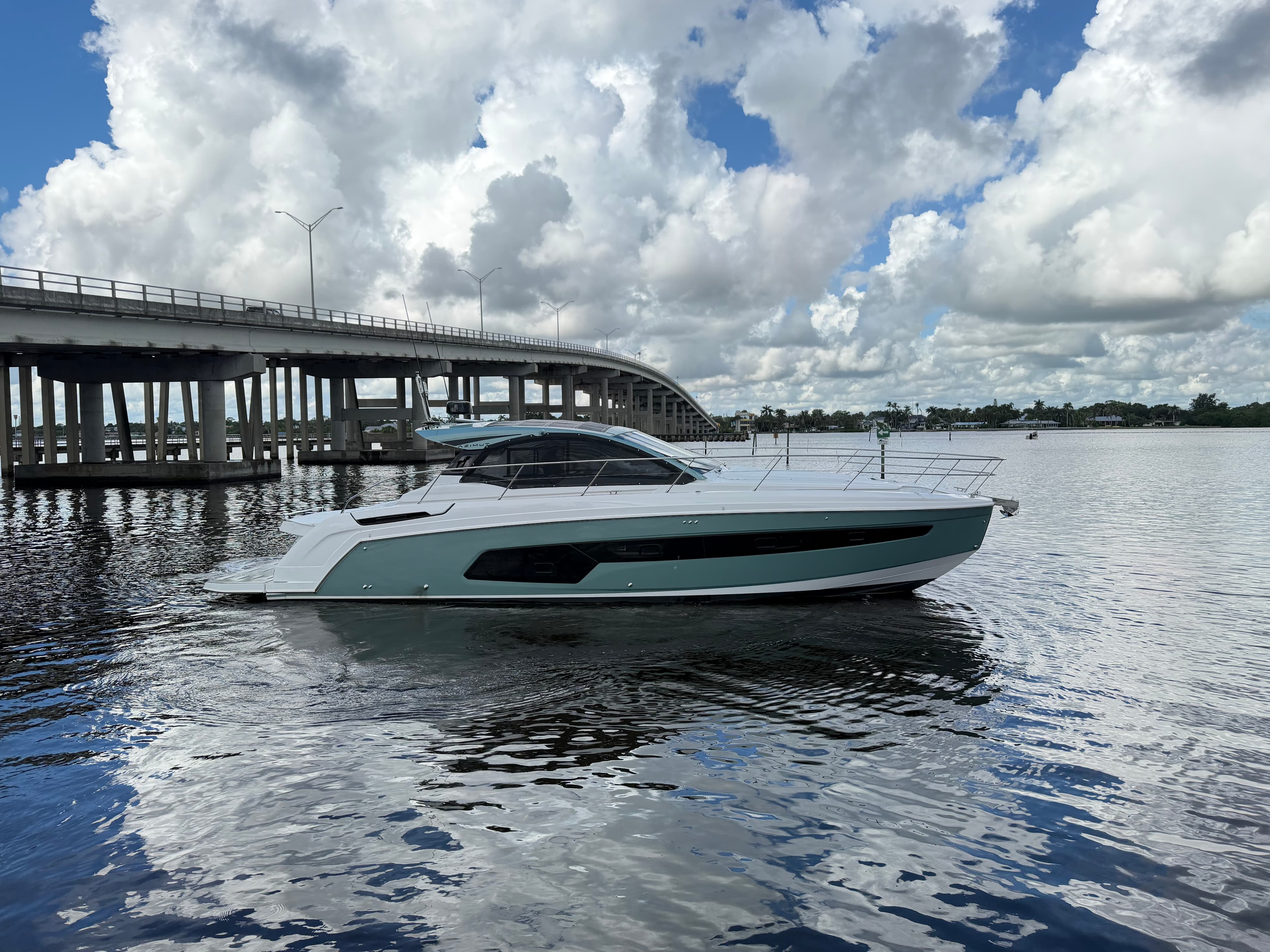 2027 Azimut Atlantis 45 a la venta en Stuart, Florida Sport Cruiser