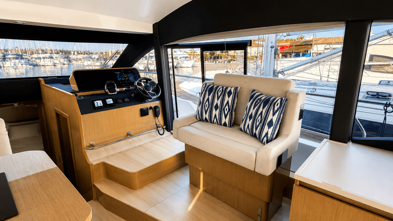 2020 SEALINE F430 in vendita a Port d'Alcúdia, ES Flybridge 3