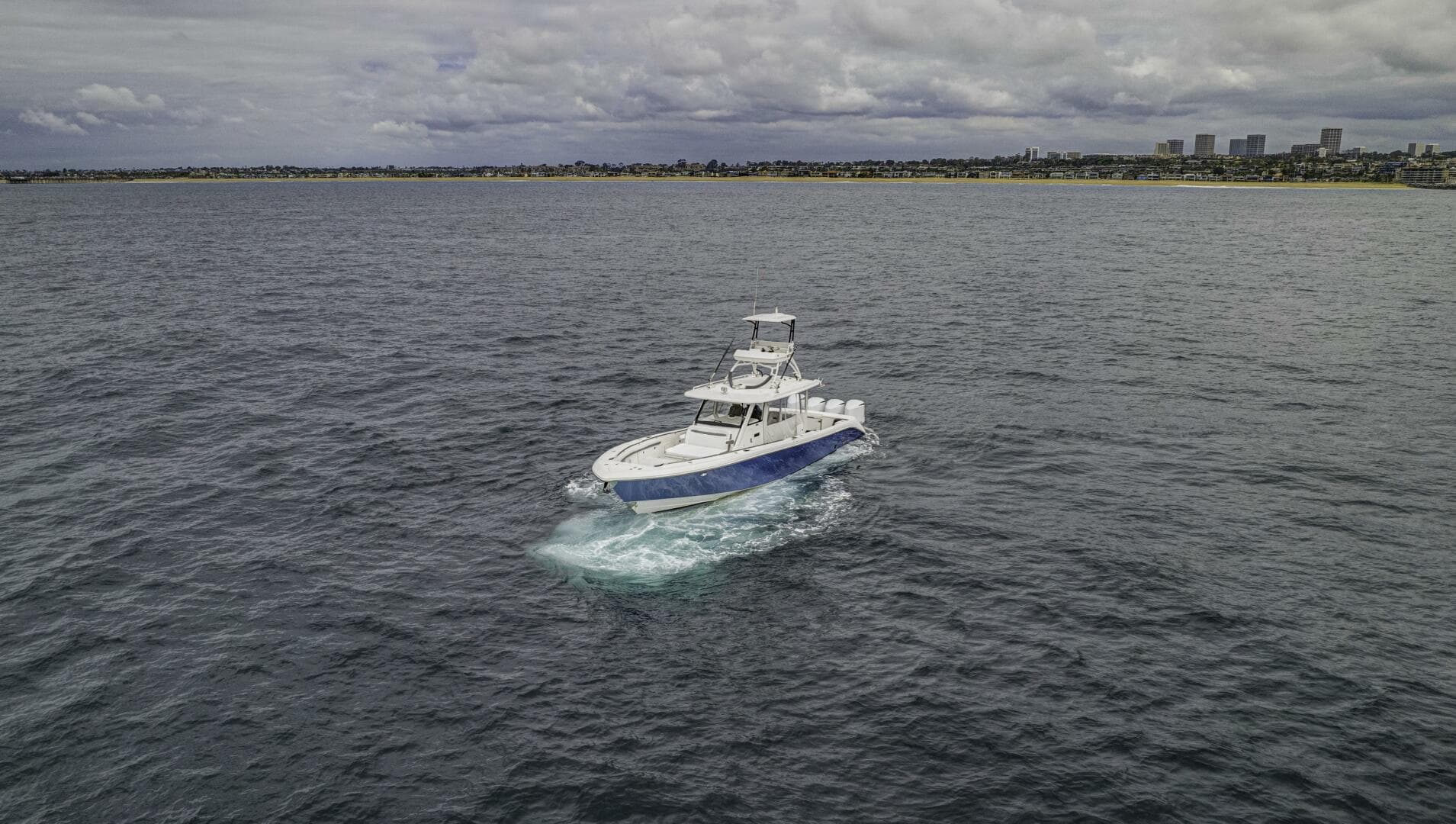 2015 Everglades Boats 435CC for Sale in Princeville, Hawaii Center Console 2