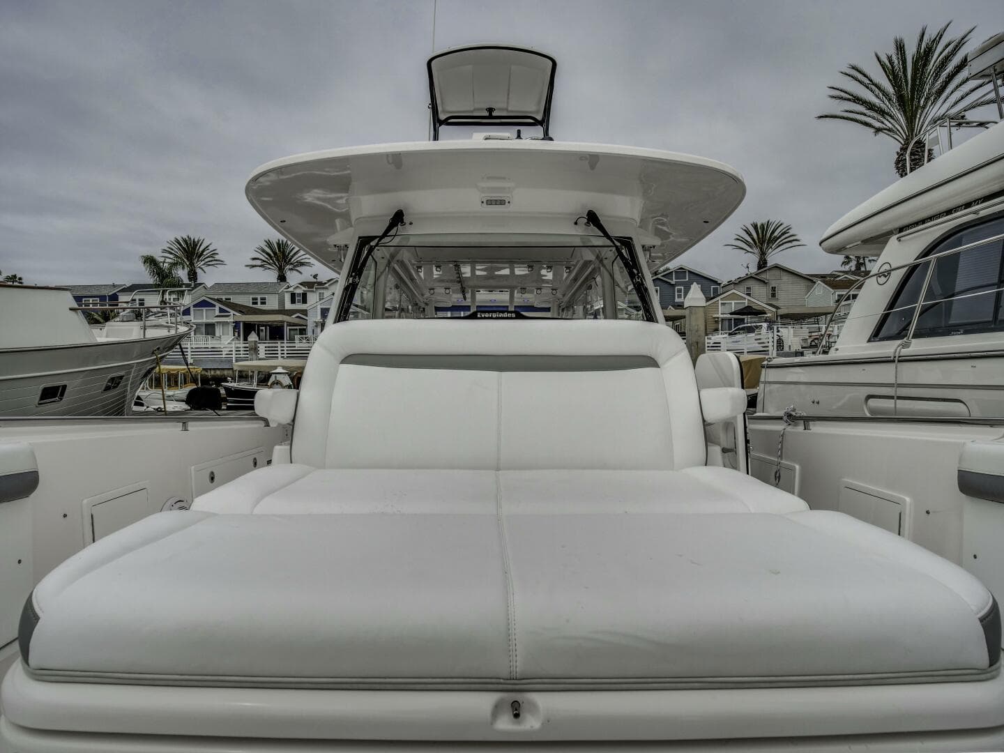 2015 Everglades Boats 435CC for Sale in Princeville, Hawaii Center Console 4