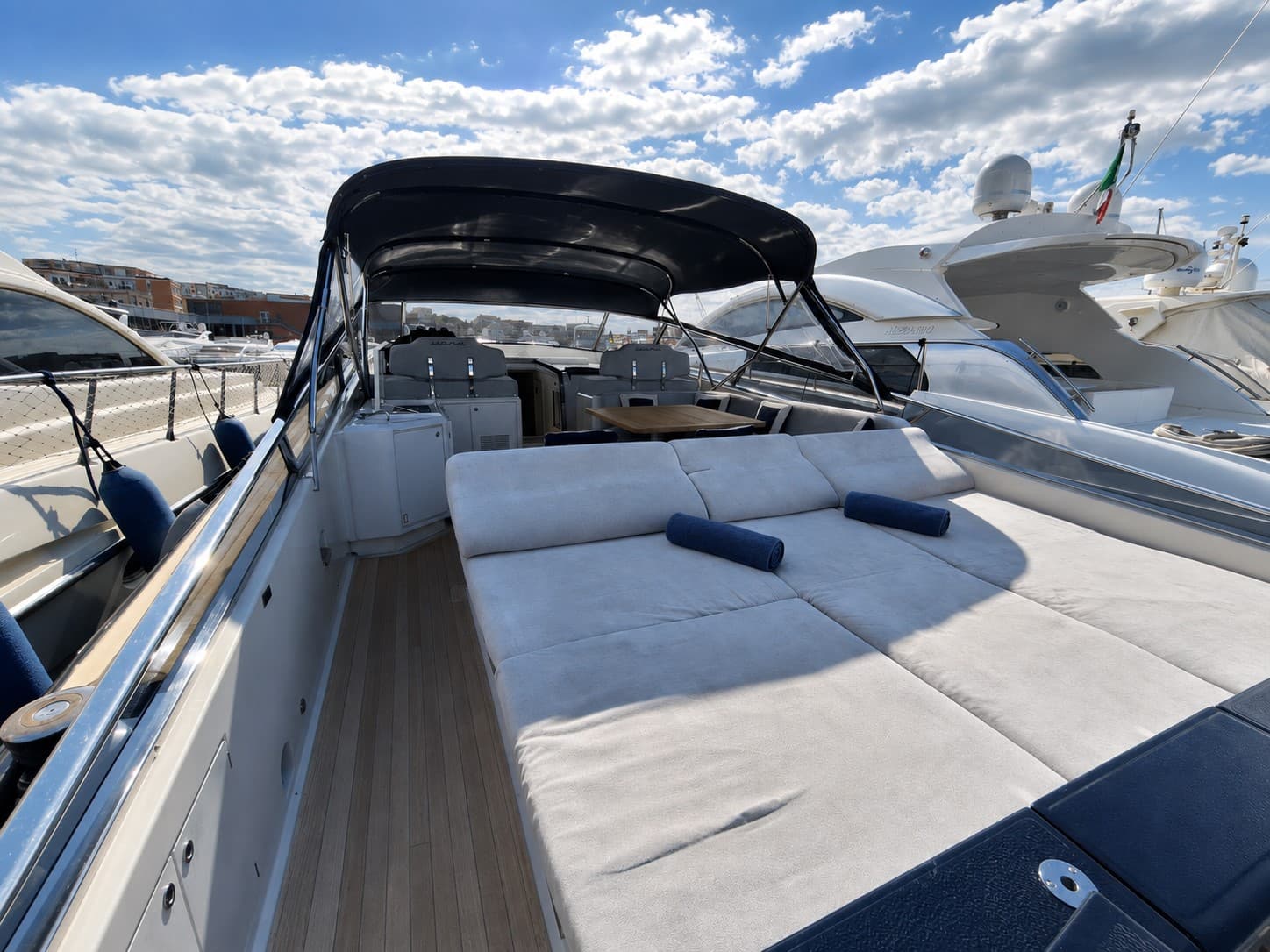 2017 Itama 62RS for Sale in Naples, IT Motor Yacht 4