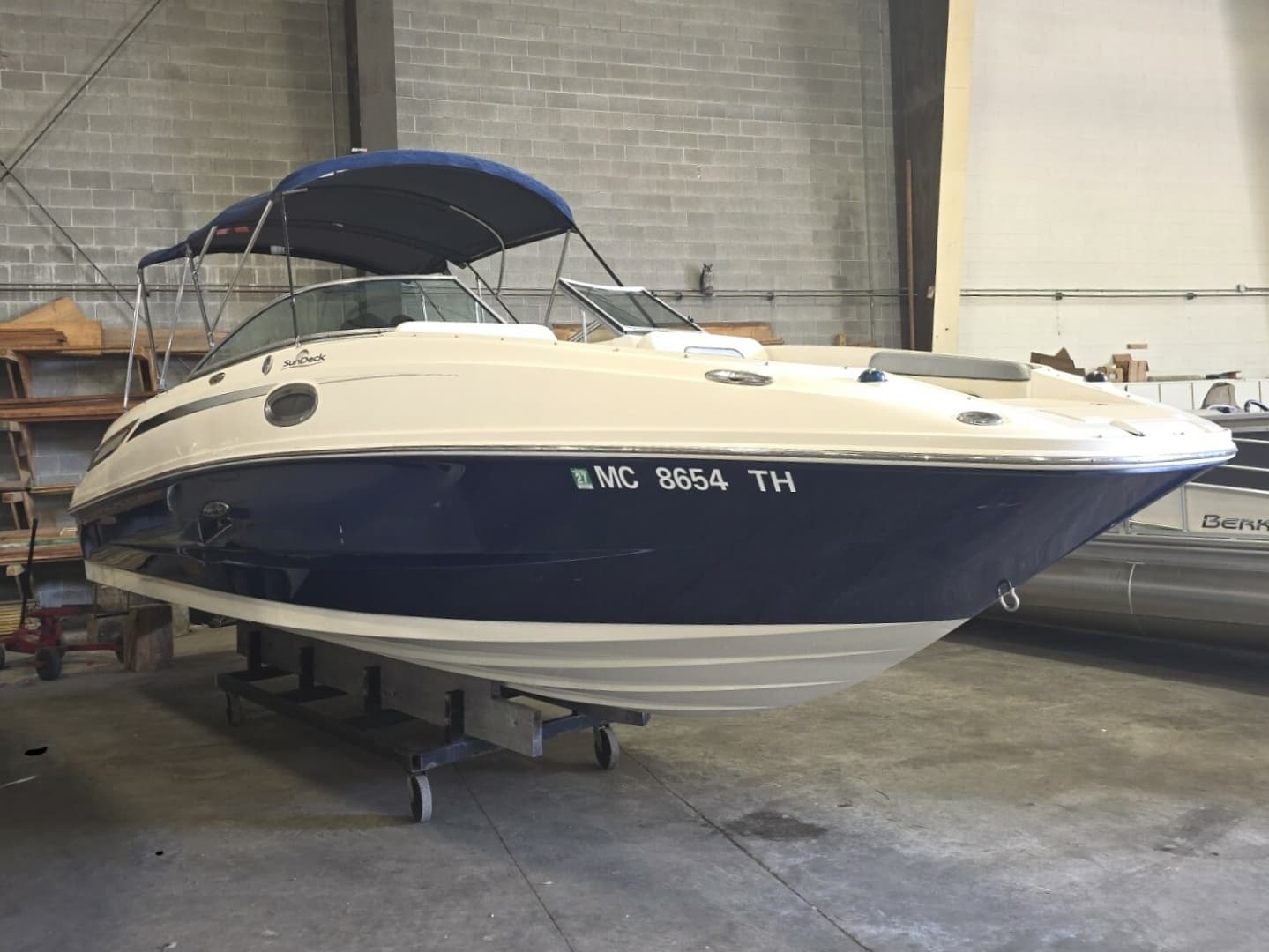 2010 Sea Ray 260 Sundeck à vendre à Charlevoix, Michigan Bowrider 4
