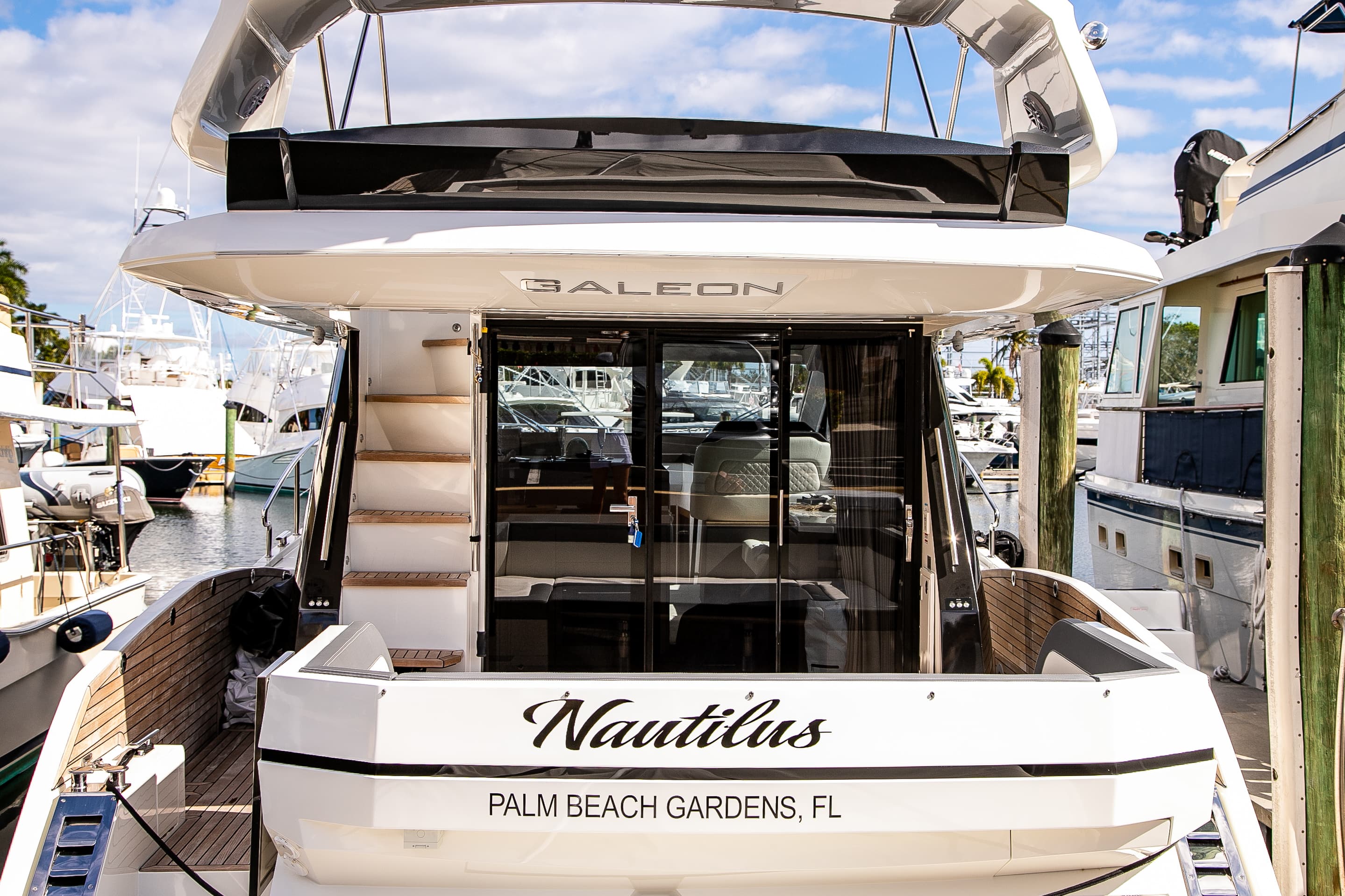 2024 Galeon Yachts 470 Skydeck zum Verkauf in Pompano Beach, Florida Flybridge 3