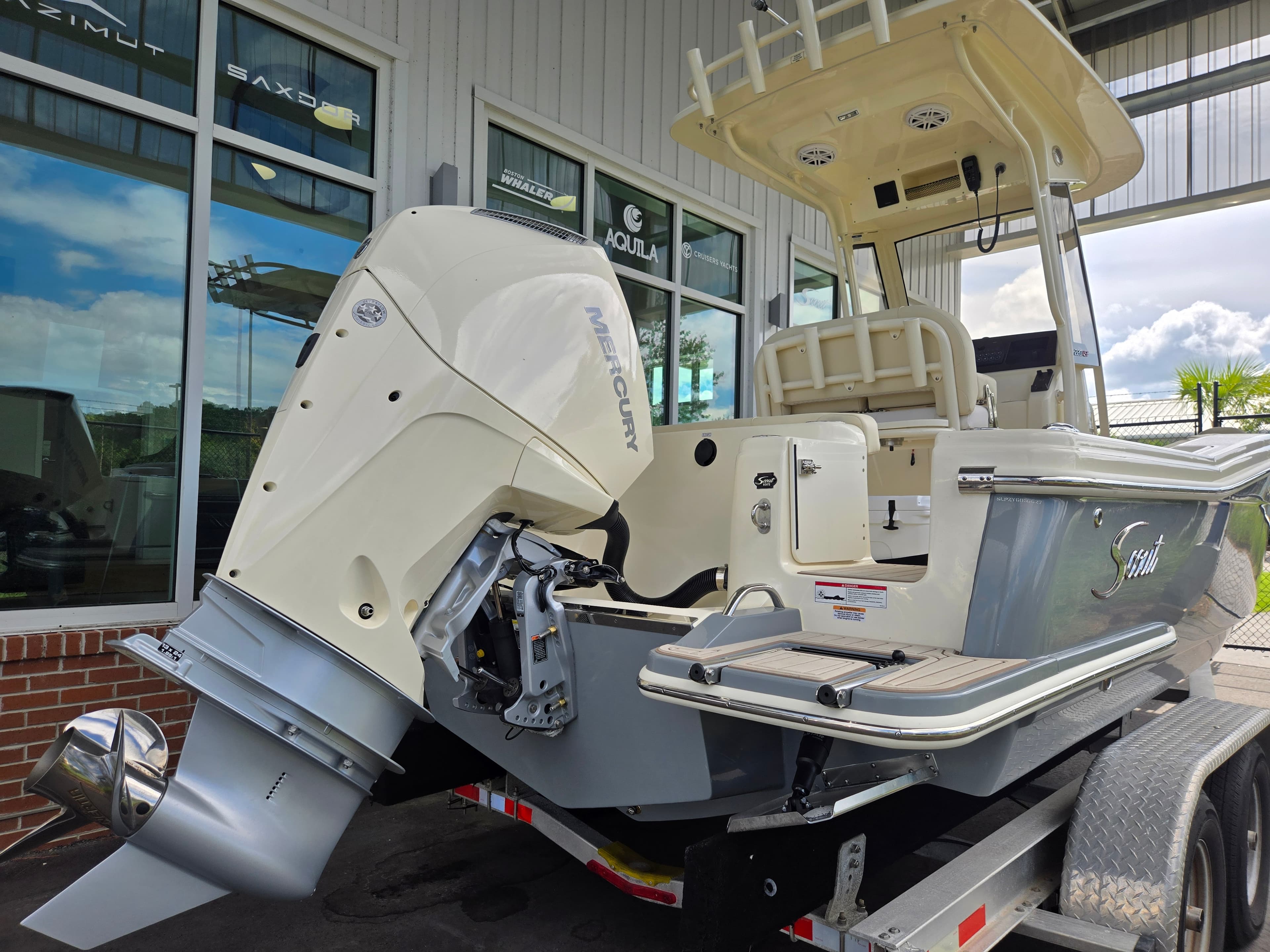 2027 Scout Boats 220 XSF for Sale in Charleston, SC Center Console 2