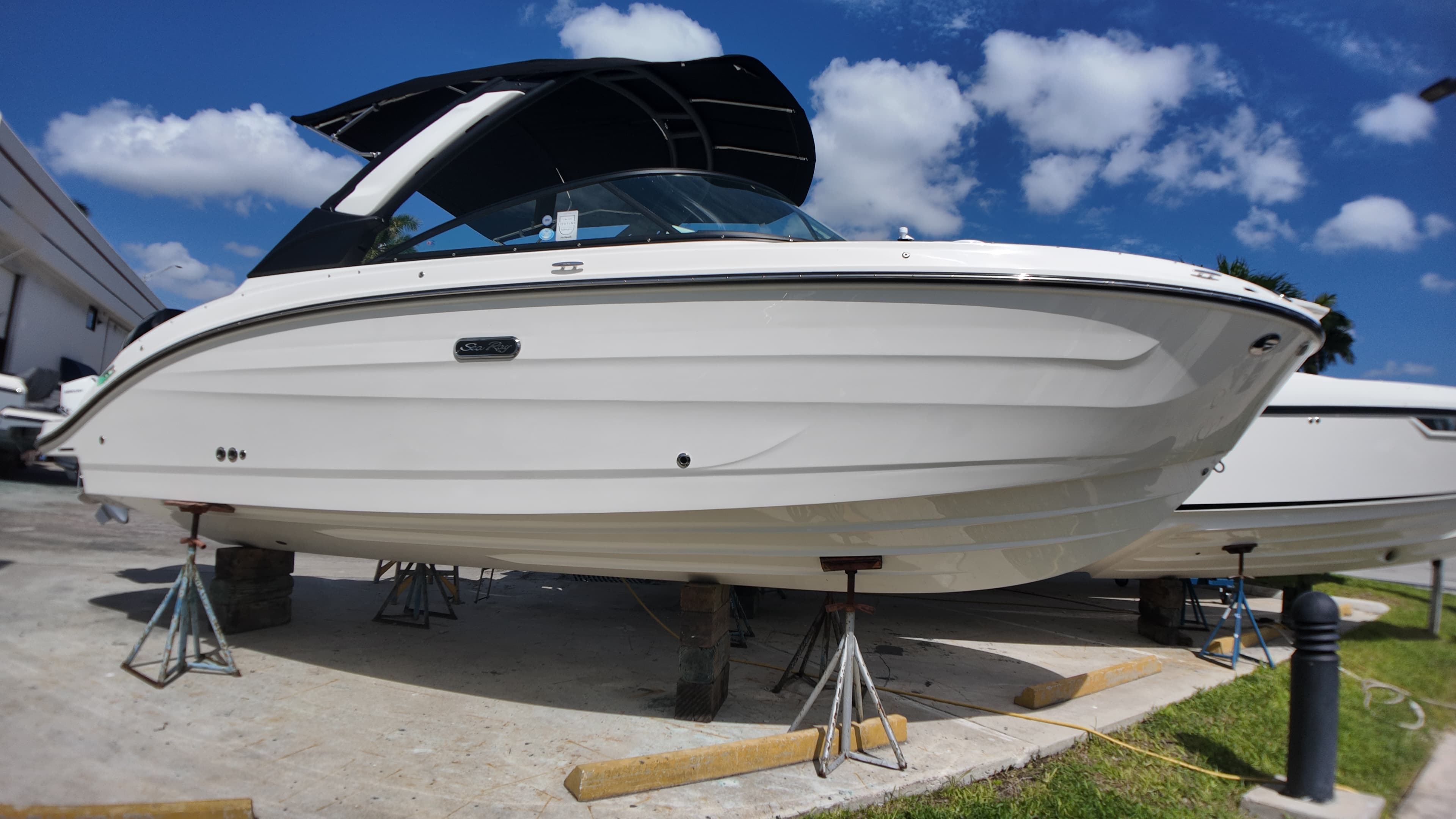 2027 Sea Ray SDX 250 Outboard zum Verkauf in Pompano Beach, Florida Bowrider 3