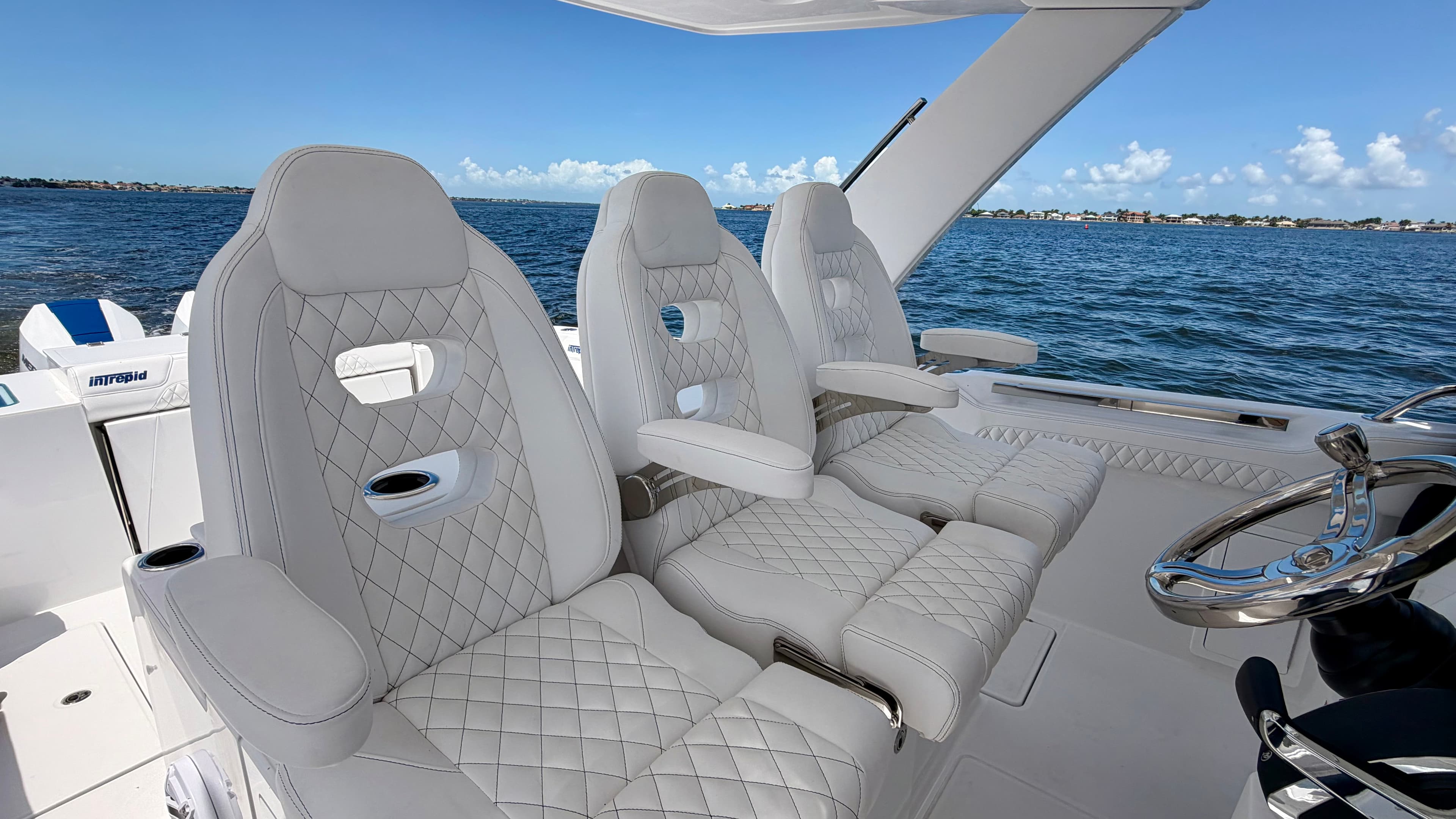 2026 Intrepid Powerboats 35 Valor zum Verkauf in Fort Myers, FL Center Console 5