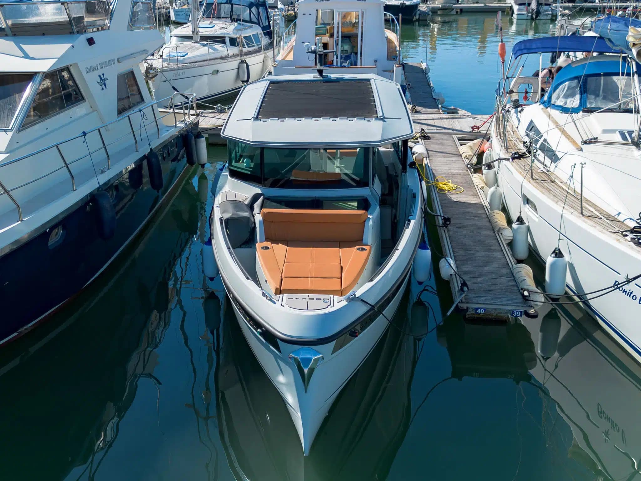 2022 Saxdor 320 GTC for Sale in Lagos, PT Pilothouse