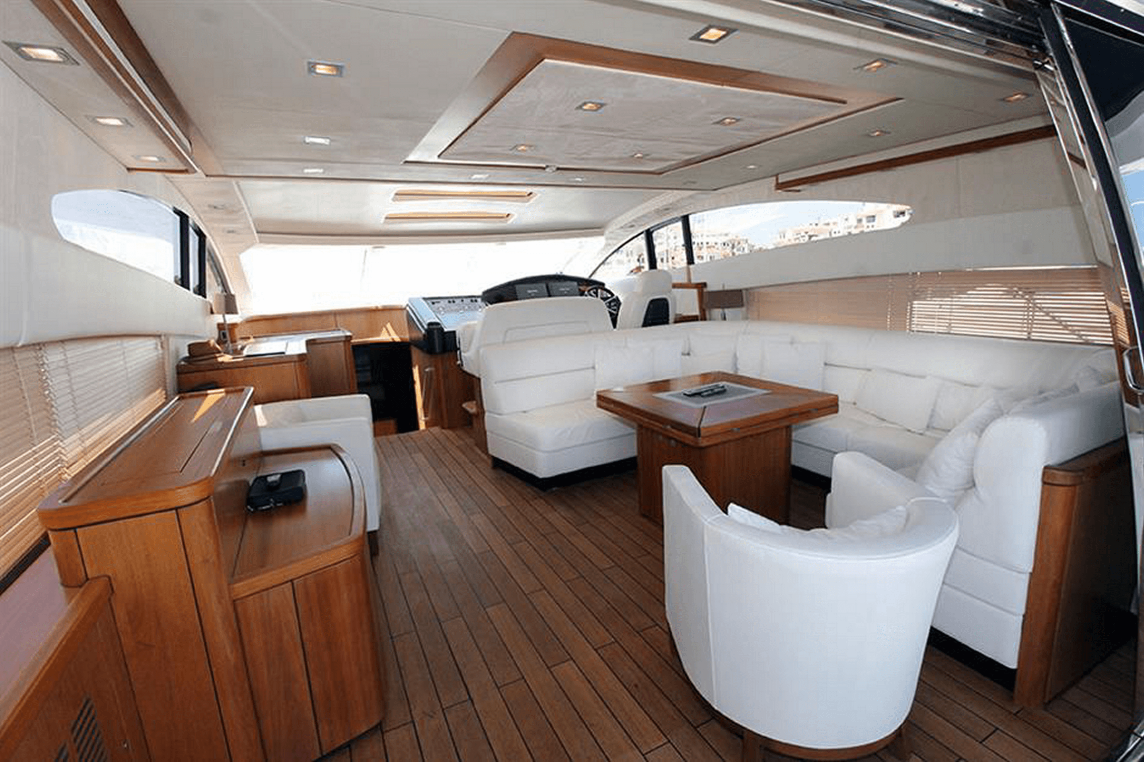 2008 Sunseeker Predator 72 for Sale in Marbella, ES Sport Cruiser 4