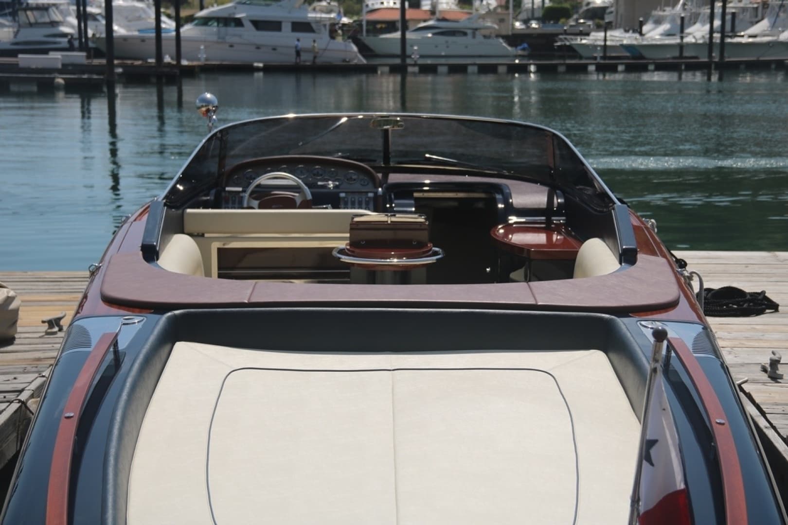 2015 Riva Aquariva 33 in vendita a Panama City, PA Runabout 3