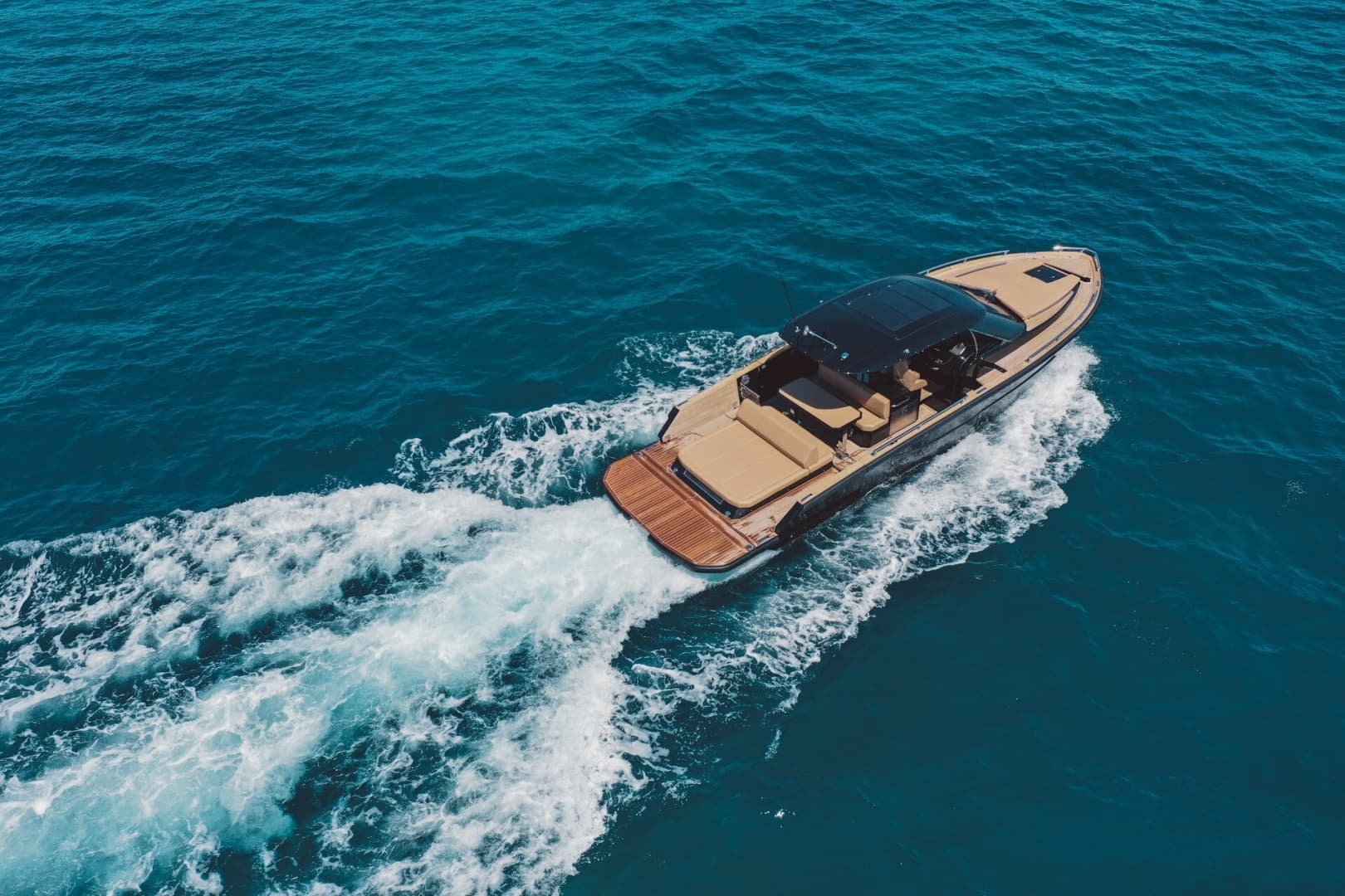 2027 Focus Motor Yachts Forza 37 in vendita a Fort Lauderdale, Florida Express Cruiser 2