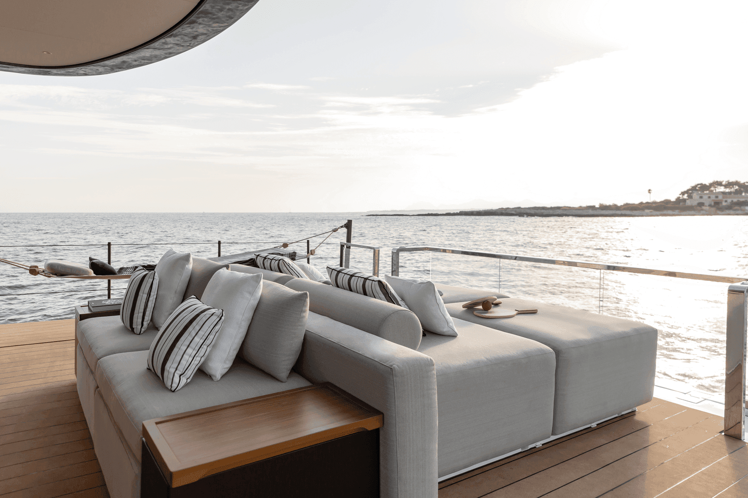 2027 Azimut Seadeck 7 in vendita a Pompano Beach, FL Flybridge 5