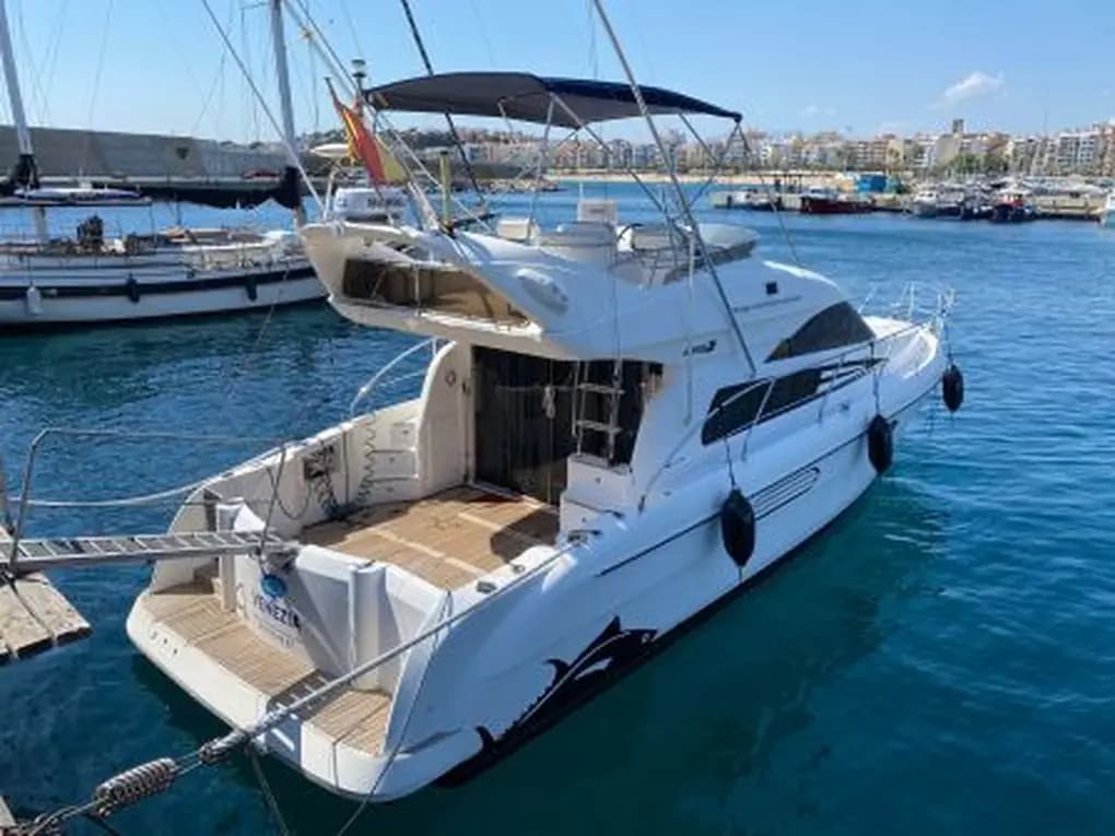 2003 Astondoa 39 zum Verkauf in Altea, ES Motor Yacht