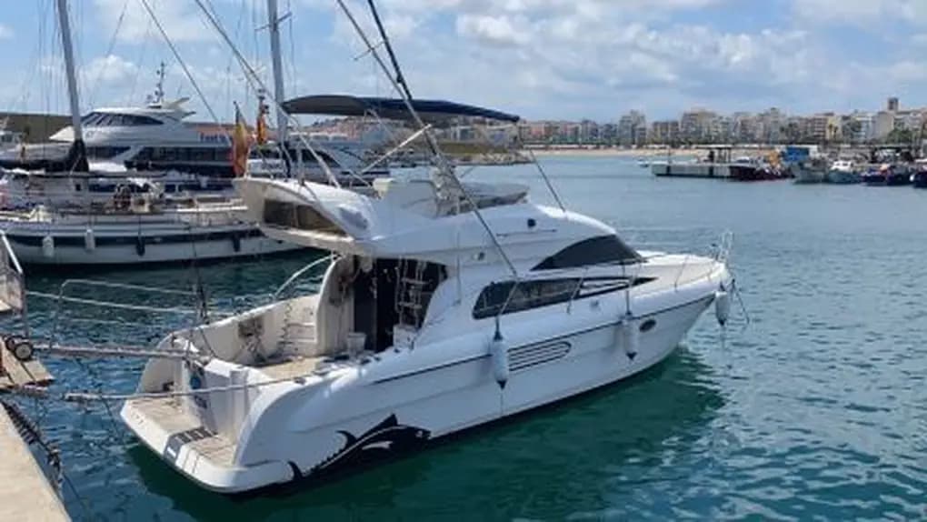 2003 Astondoa 39 zum Verkauf in Altea, ES Motor Yacht 3