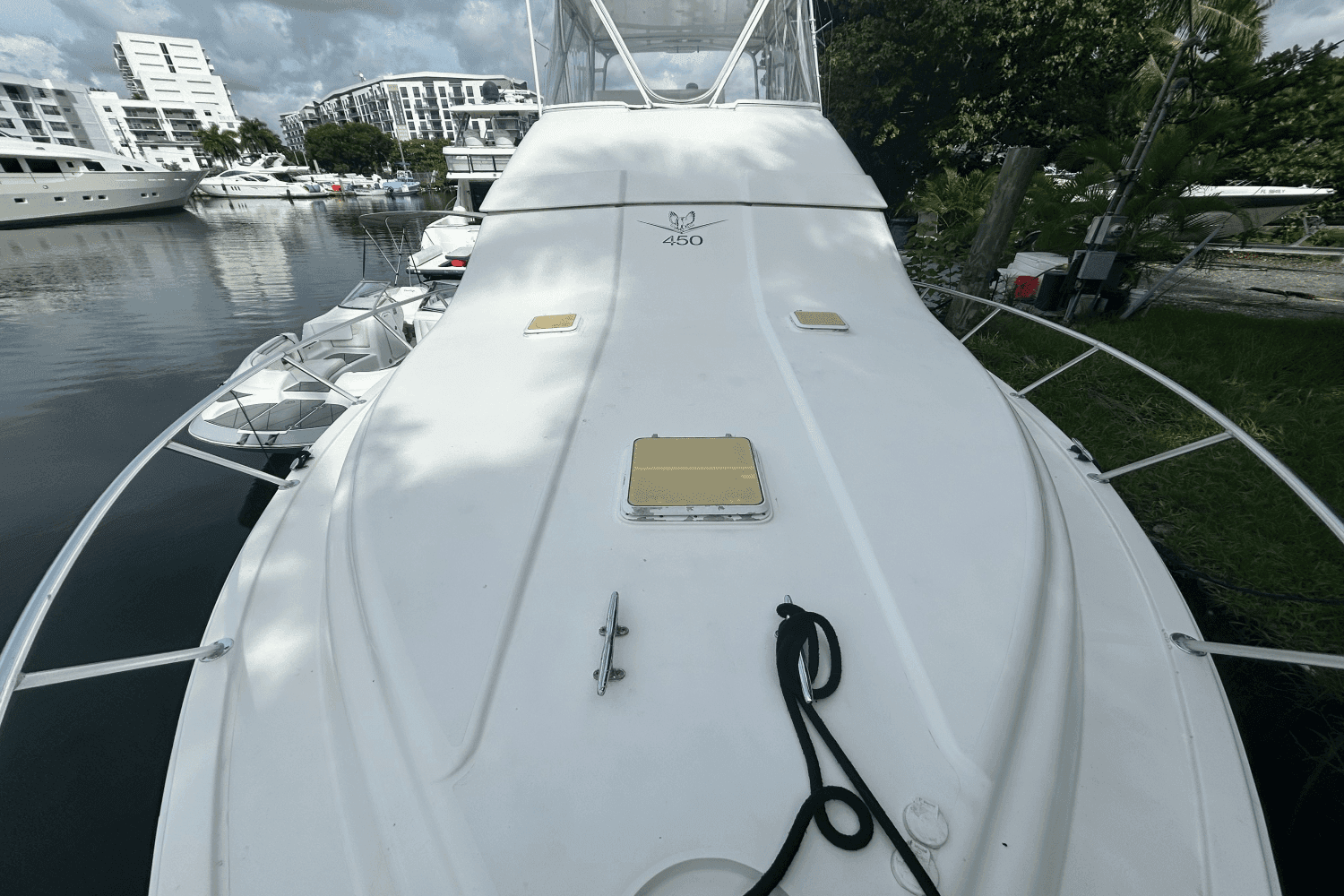 2008 Bertram Convertible 45' in vendita a Stuart, Florida Sport Fishing 5