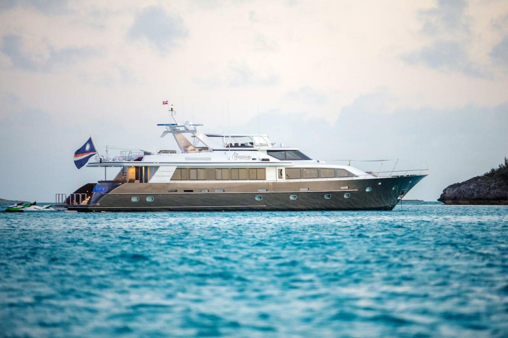 1995 Crescent Custom Yachts 115' a la venta en Saint Thomas, US Motor Yacht