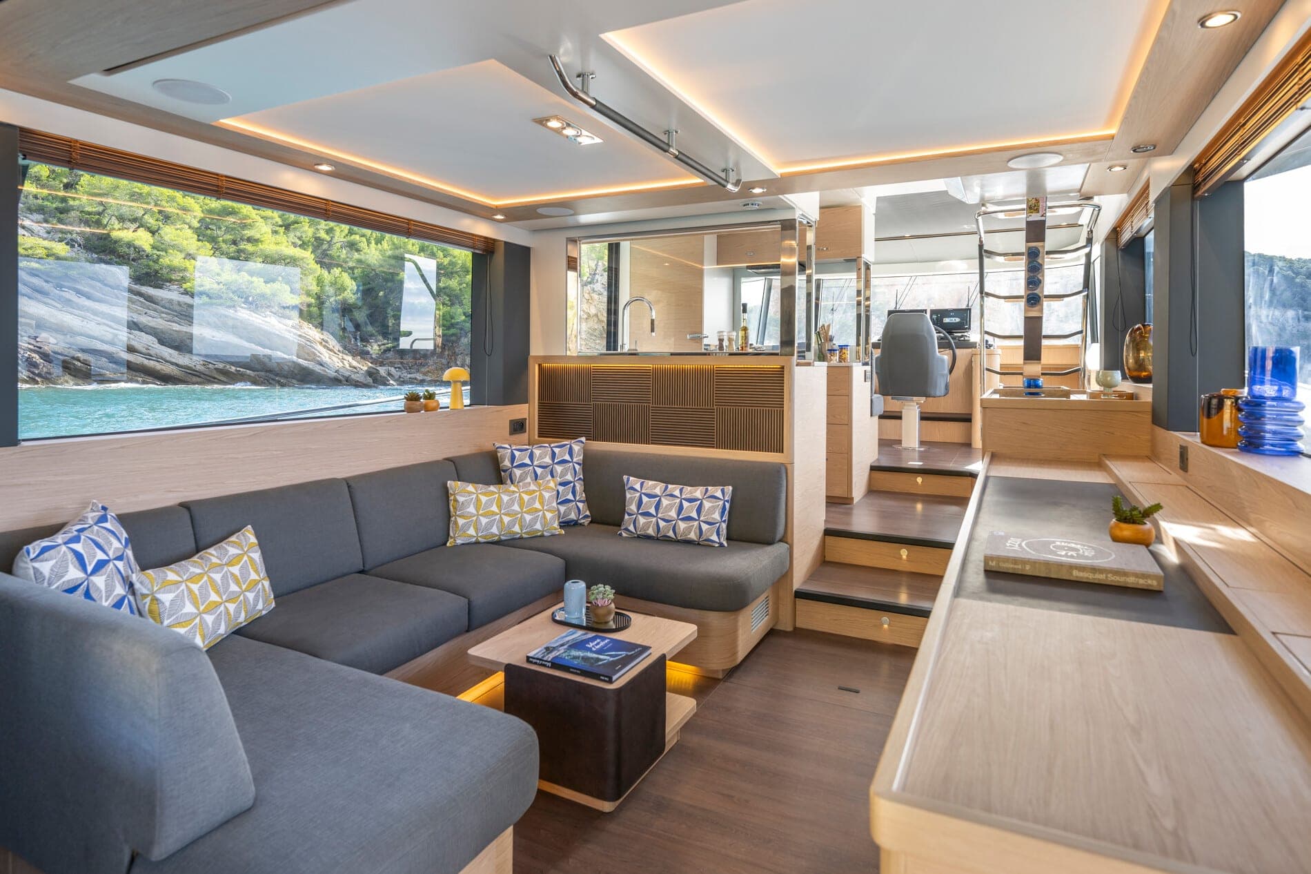 2026 Beneteau Swift Trawler 54 a la venta en Viladamat, ES Explorer Yachts 5