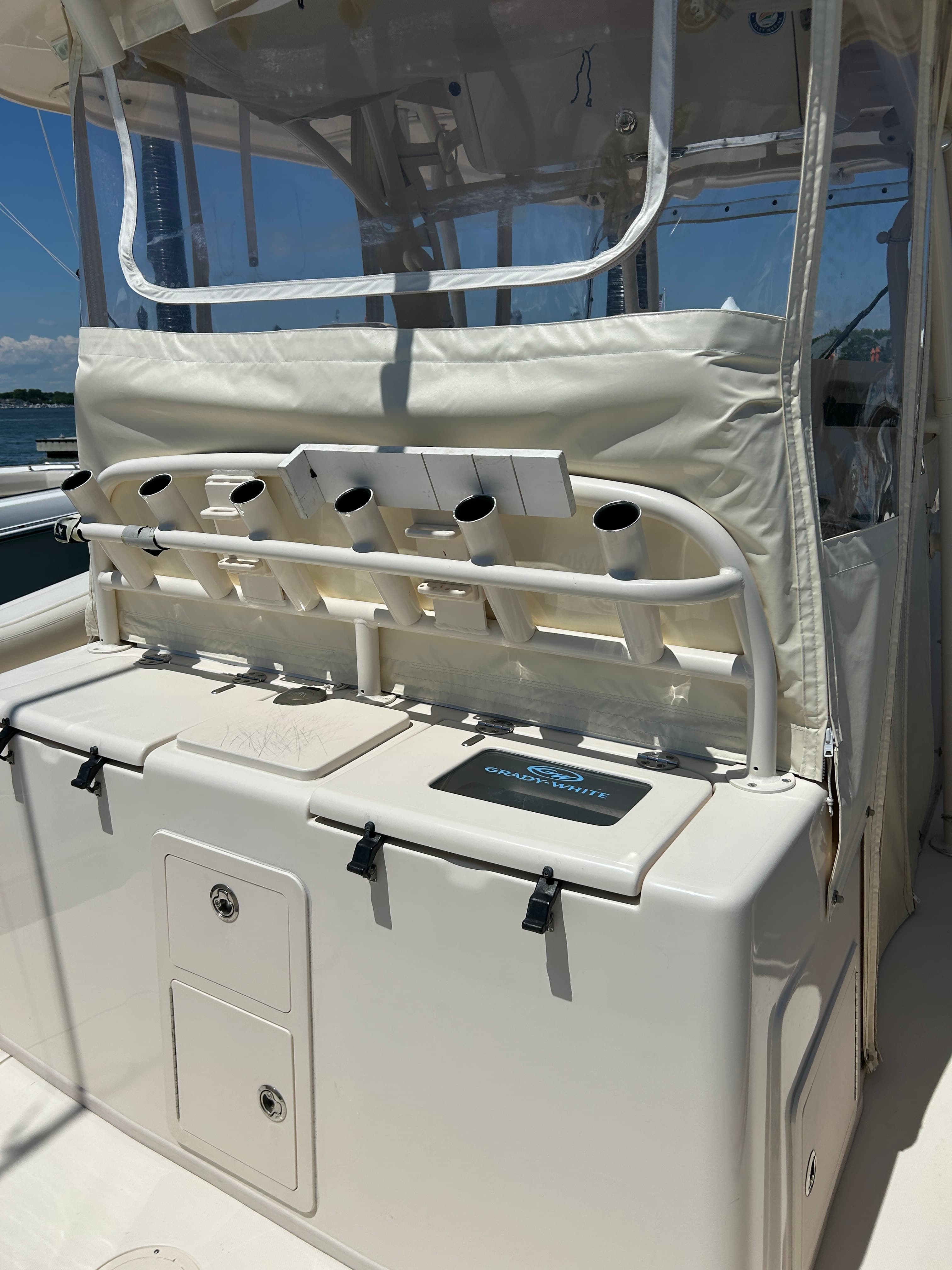 2016 Grady-White Boats Canyon 336 in vendita a Belmar, New Jersey Center Console 2