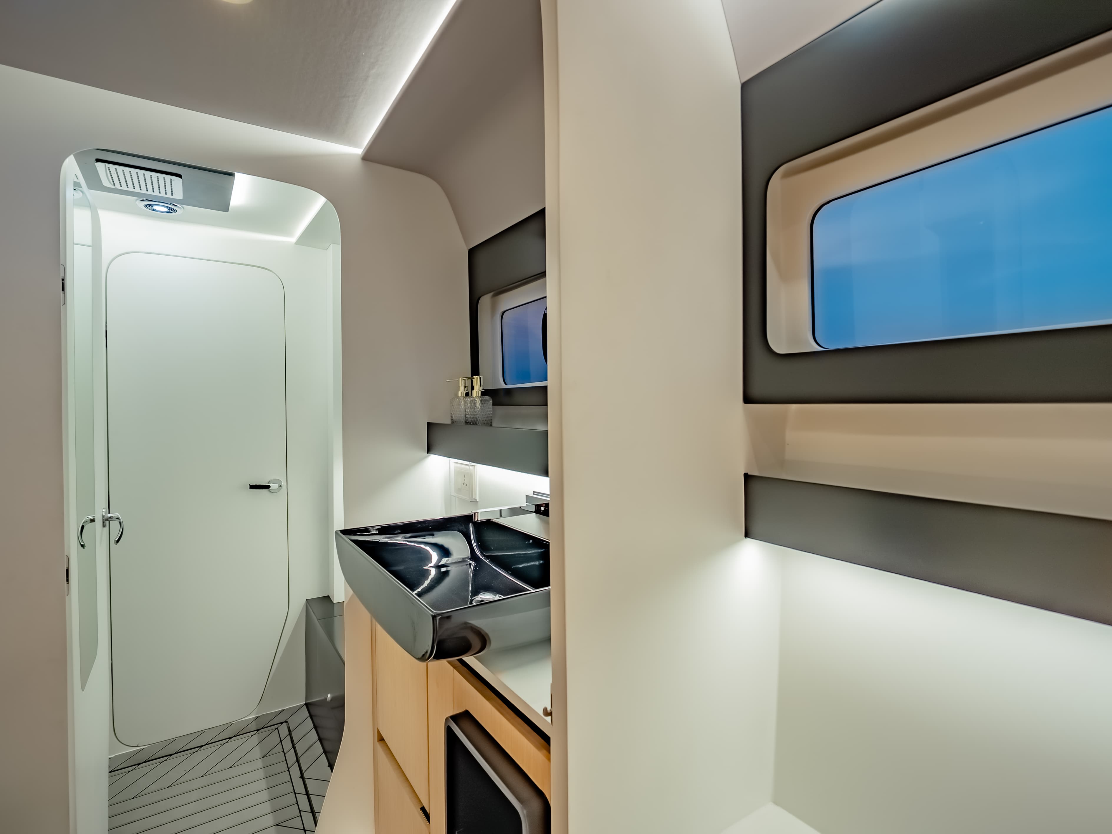 2025 Adventure Yachts AY60 Sport te koop in Šibenik, HR Power Catamarans