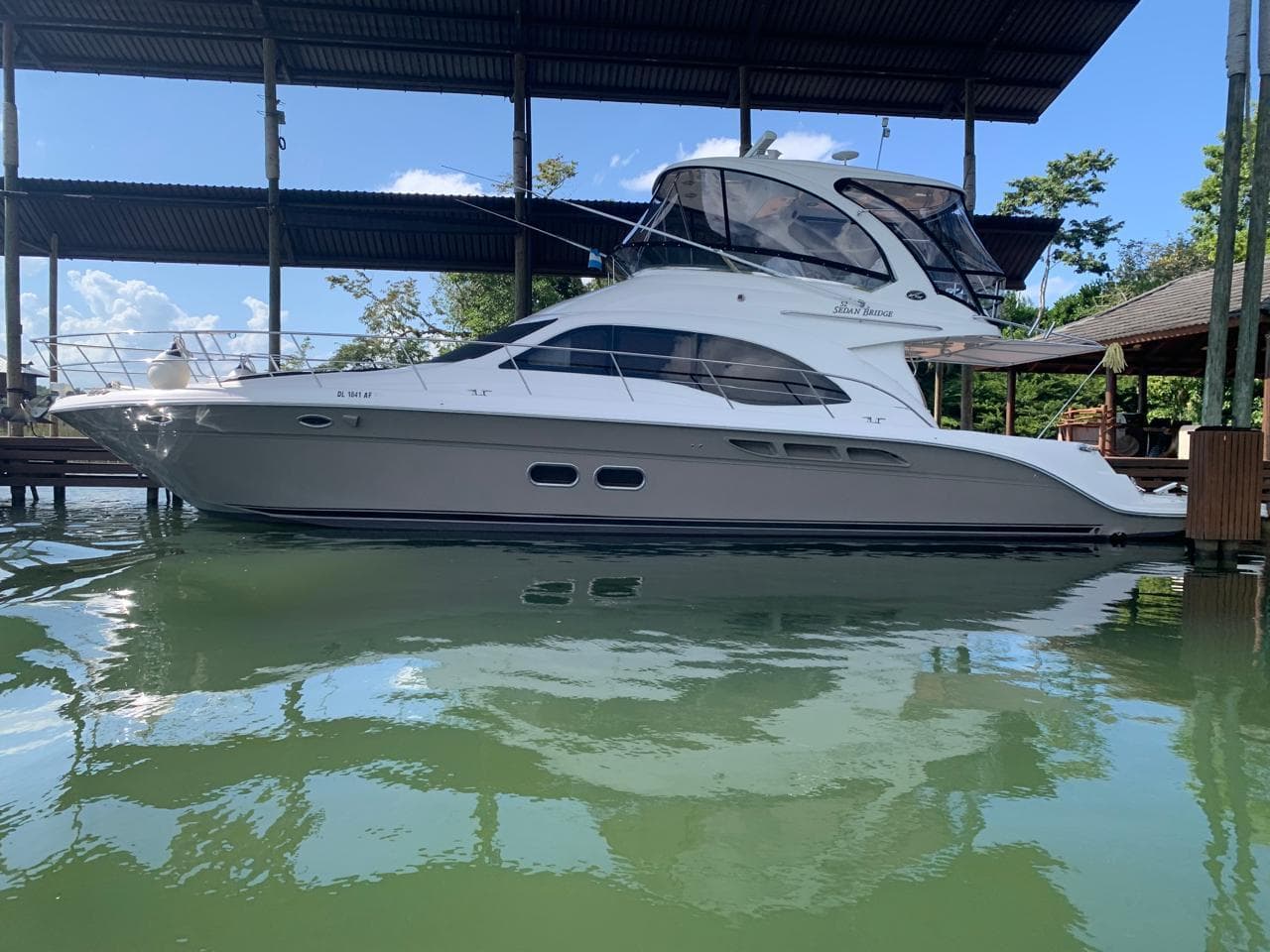 2006 Sea Ray 520 Sedan Bridge in vendita a Miami, Florida Flybridge