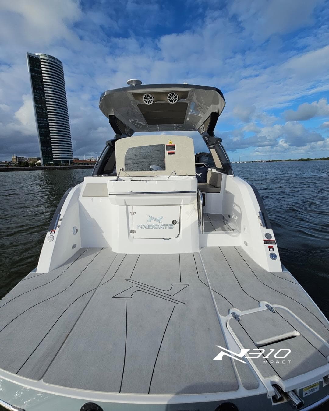 2026 NX Boats NX310 Impact zum Verkauf in Dania Beach, Florida Express Cruiser 5