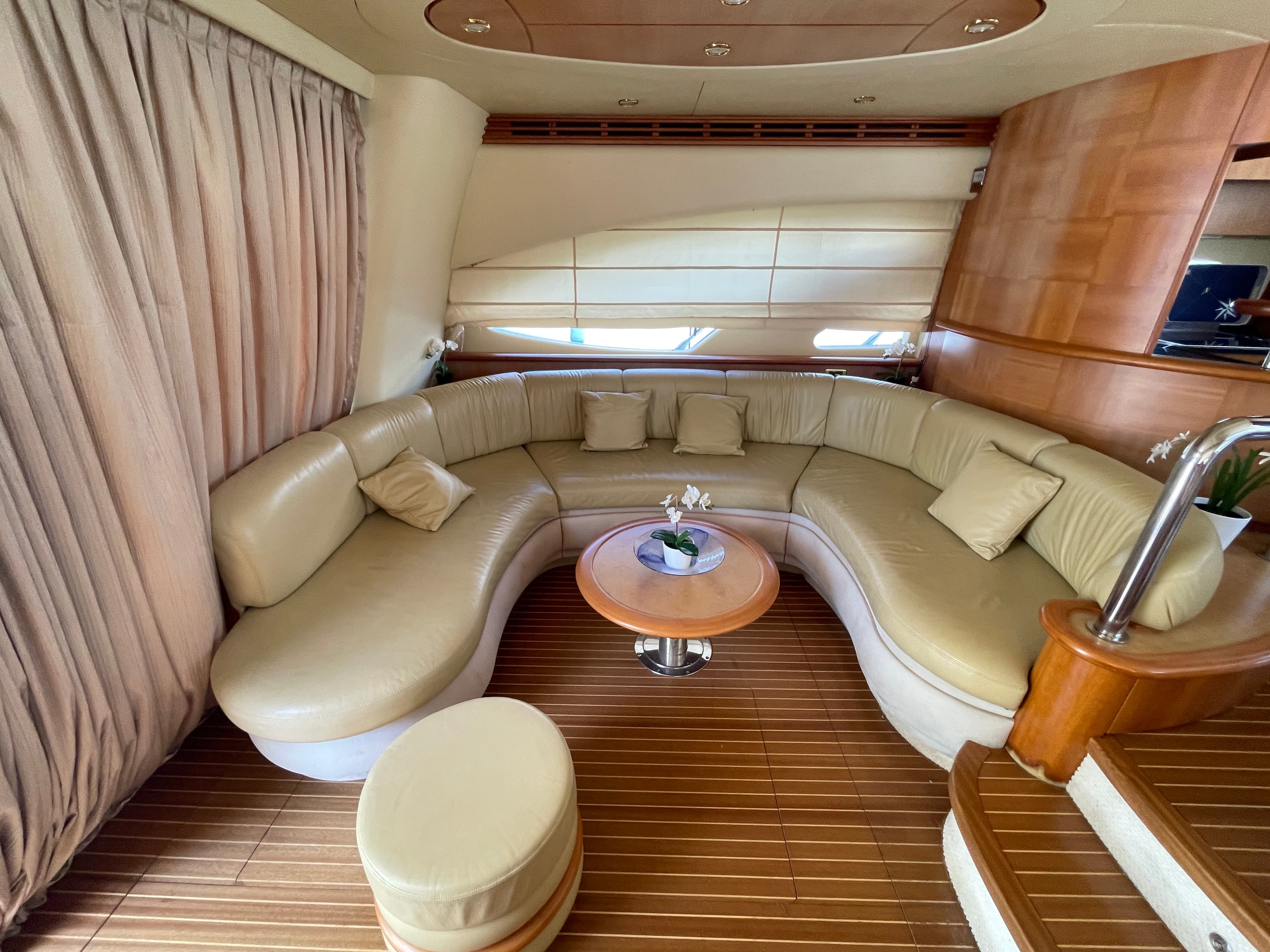 Azimut 62 Evolution Yacht for Sale